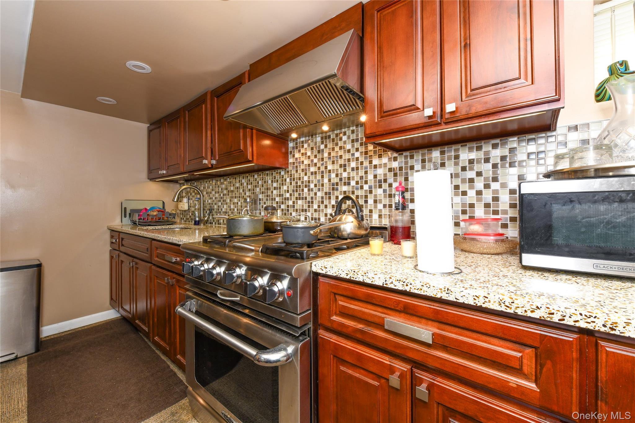 Single Family Van Wyck  Queens, NY 11436, MLS-965571-27