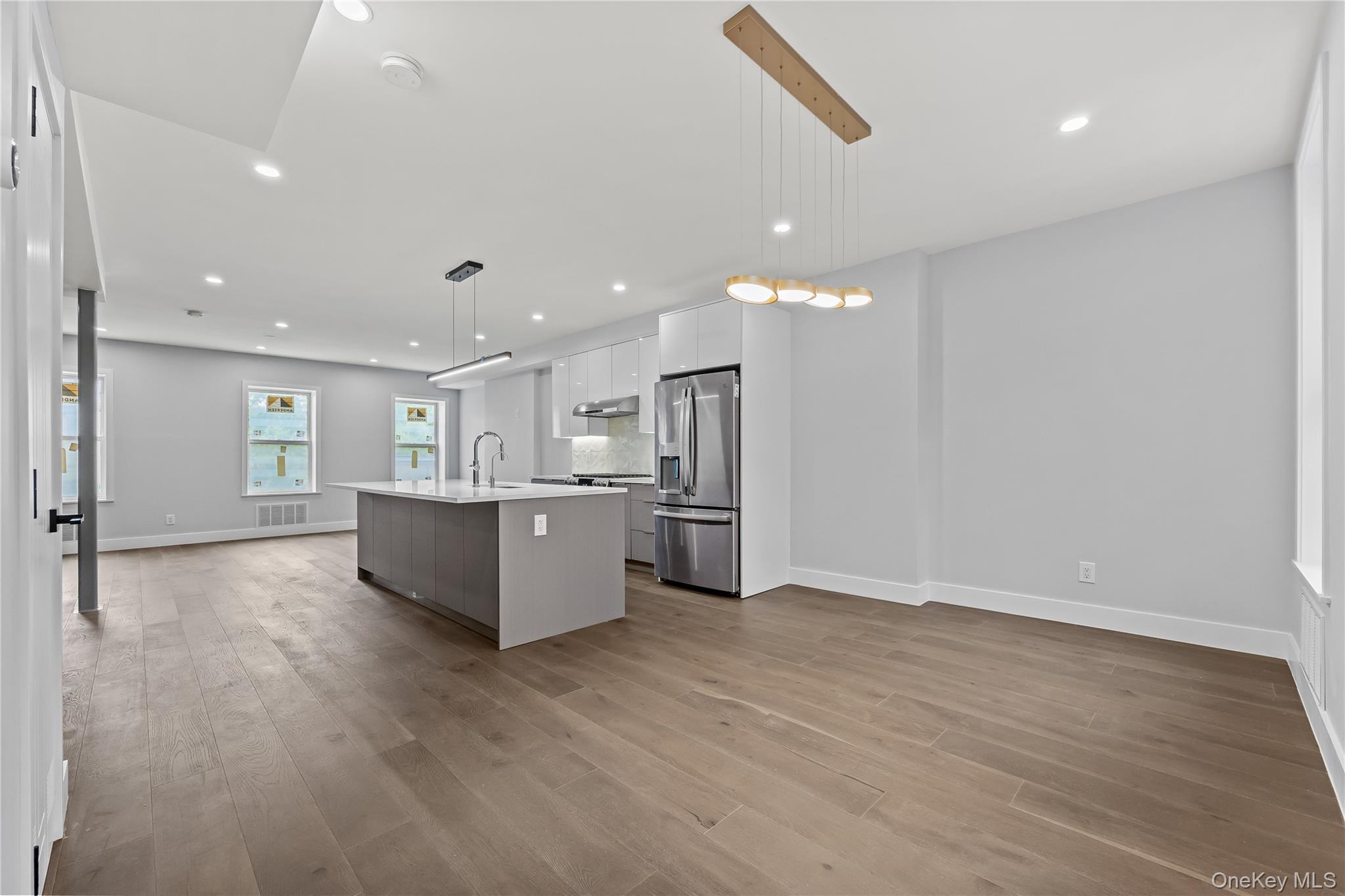 Single Family 45th  Queens, NY 11101, MLS-965575-30