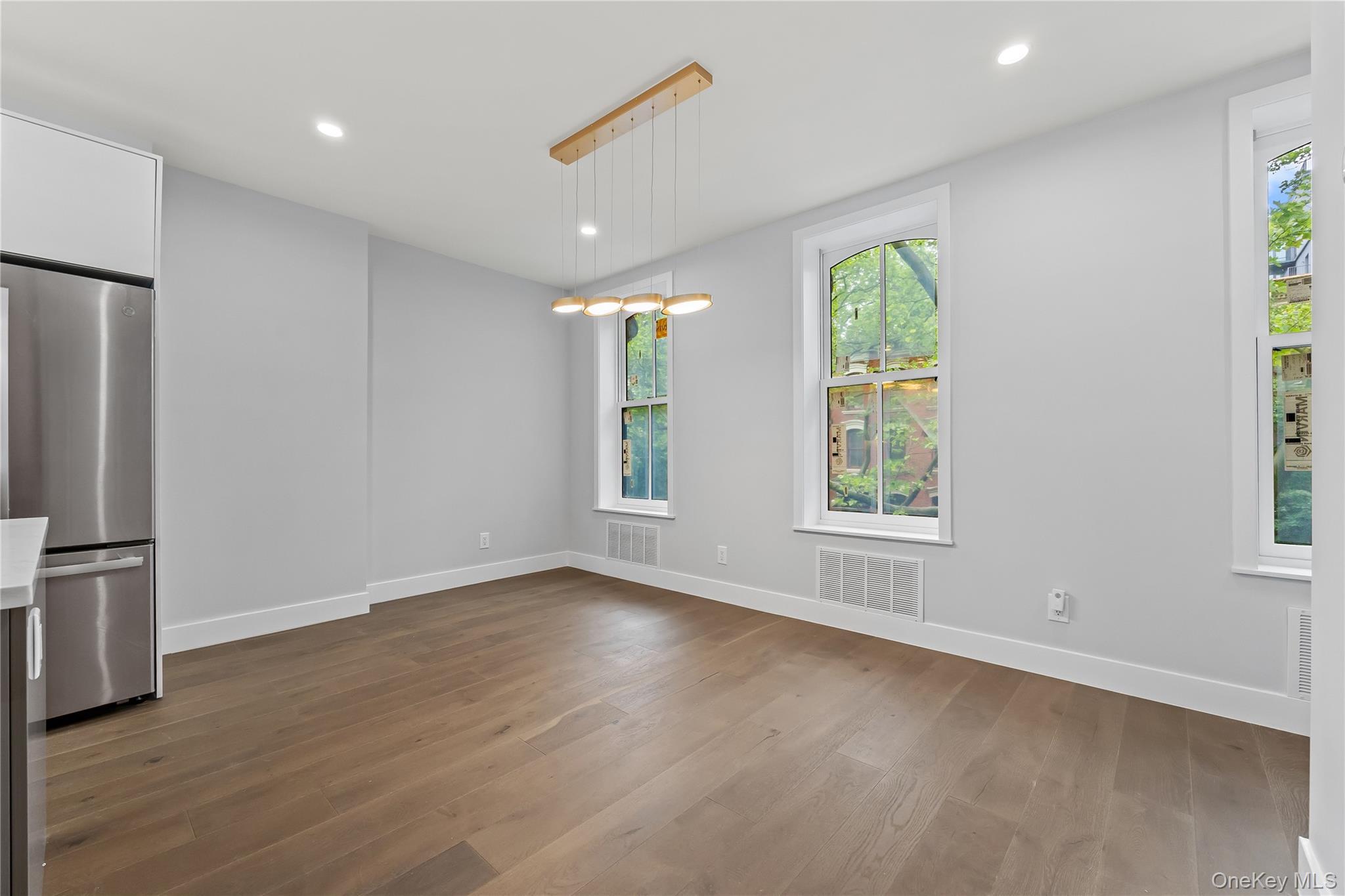 Single Family 45th  Queens, NY 11101, MLS-965575-32