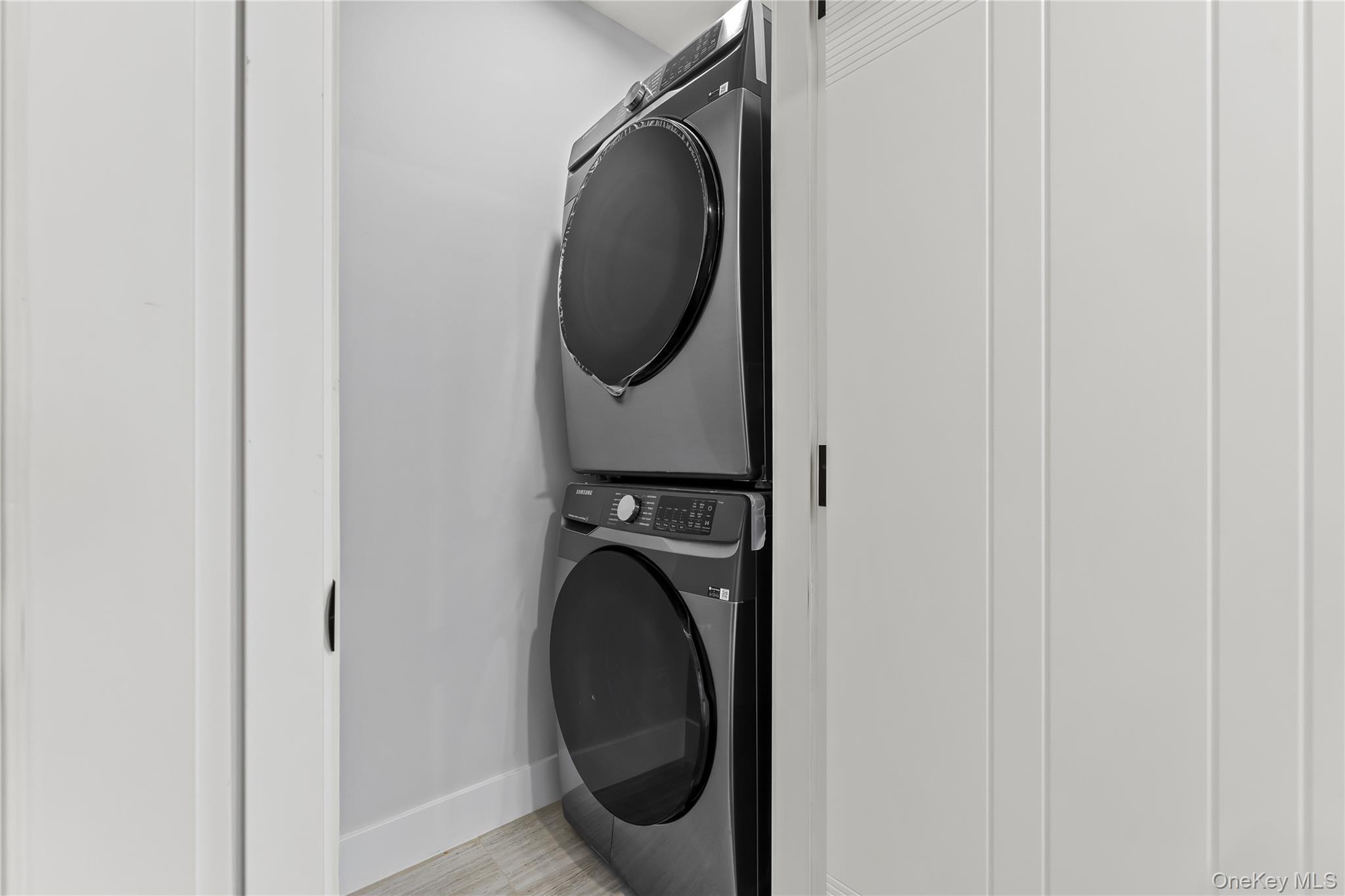 Single Family 45th  Queens, NY 11101, MLS-965575-42