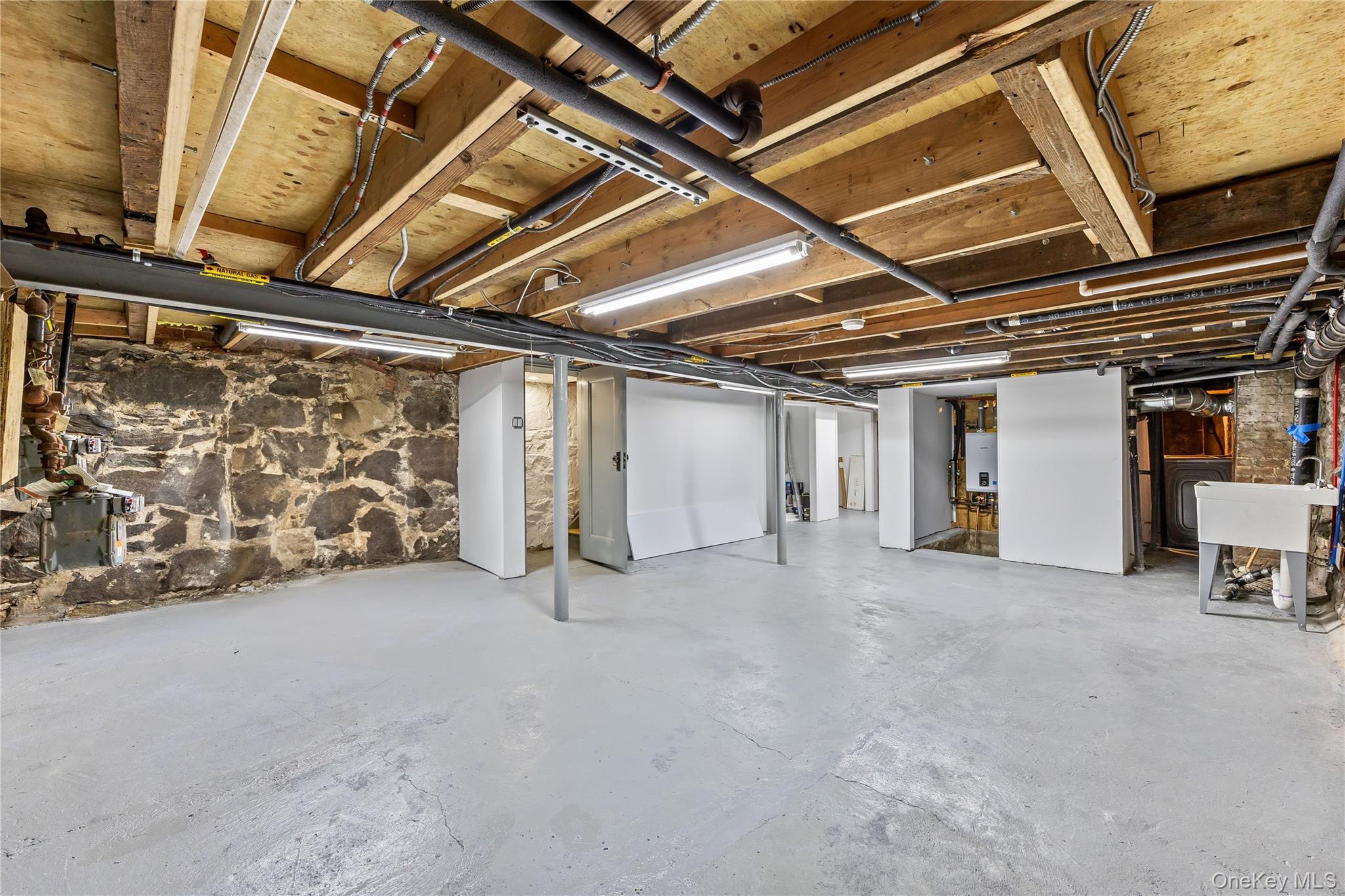 Single Family 45th  Queens, NY 11101, MLS-965575-45