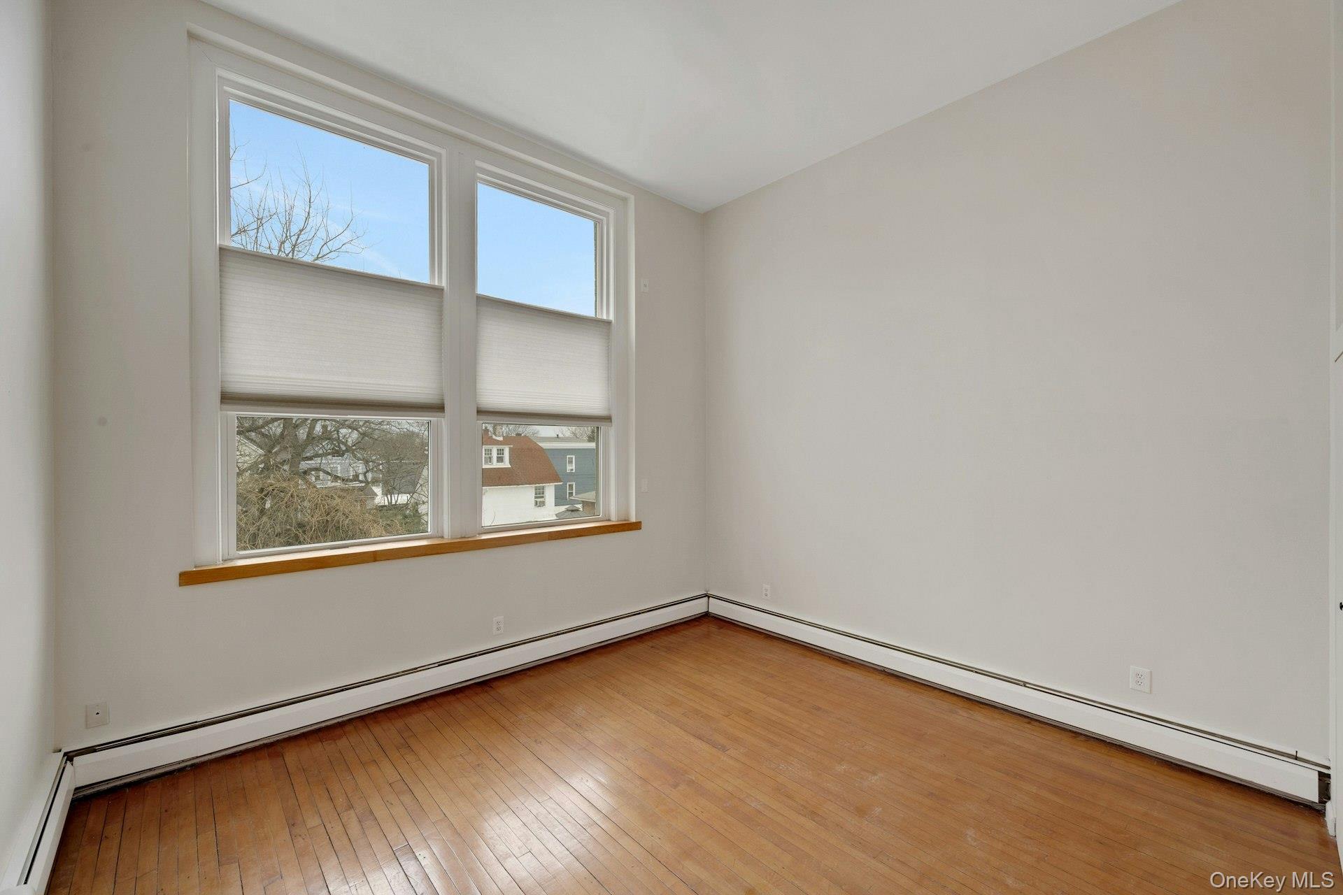 Condo Fordham  Bronx, NY 10464, MLS-965581-21