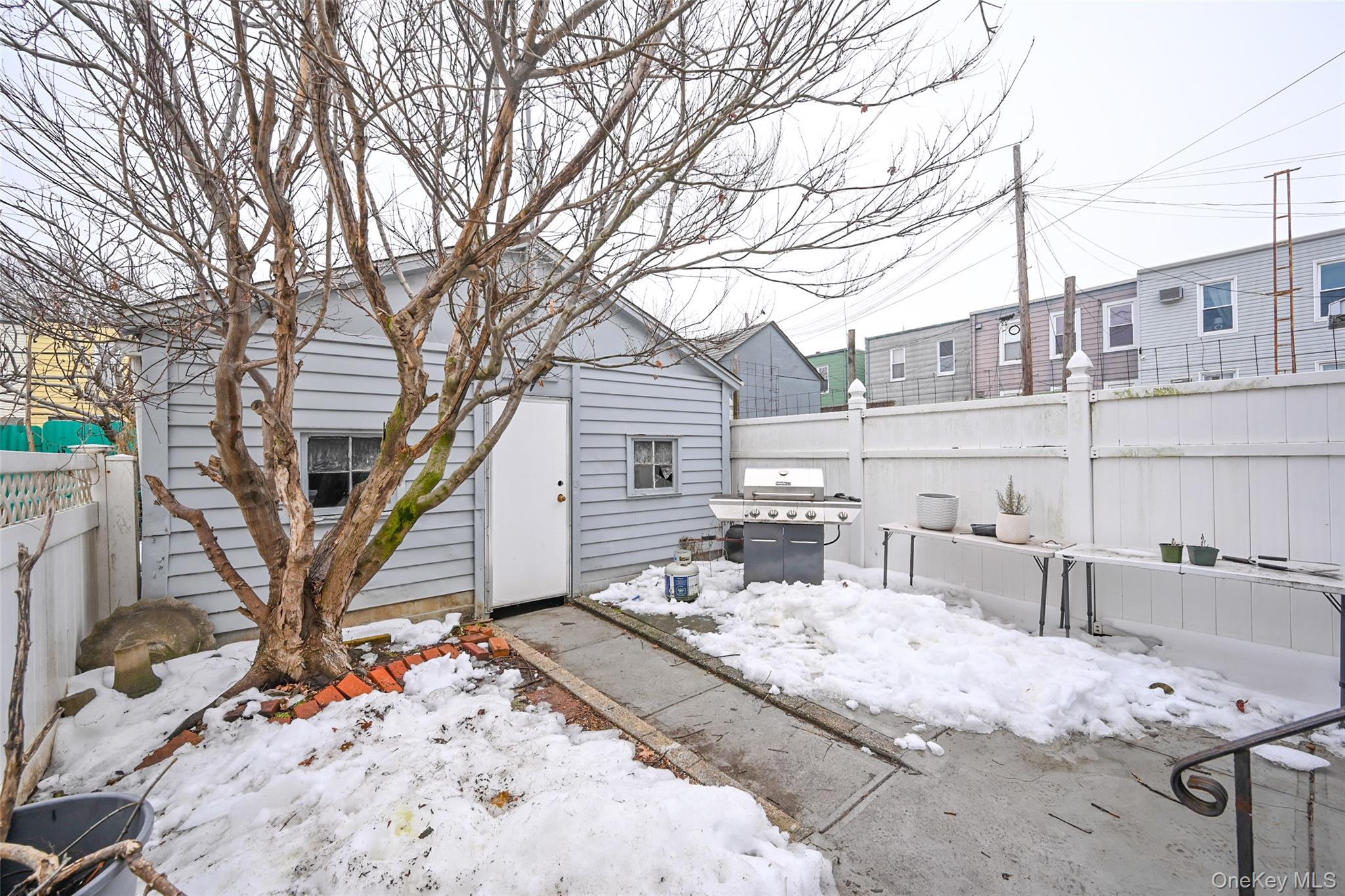 Single Family 72nd  Queens, NY 11385, MLS-965640-11