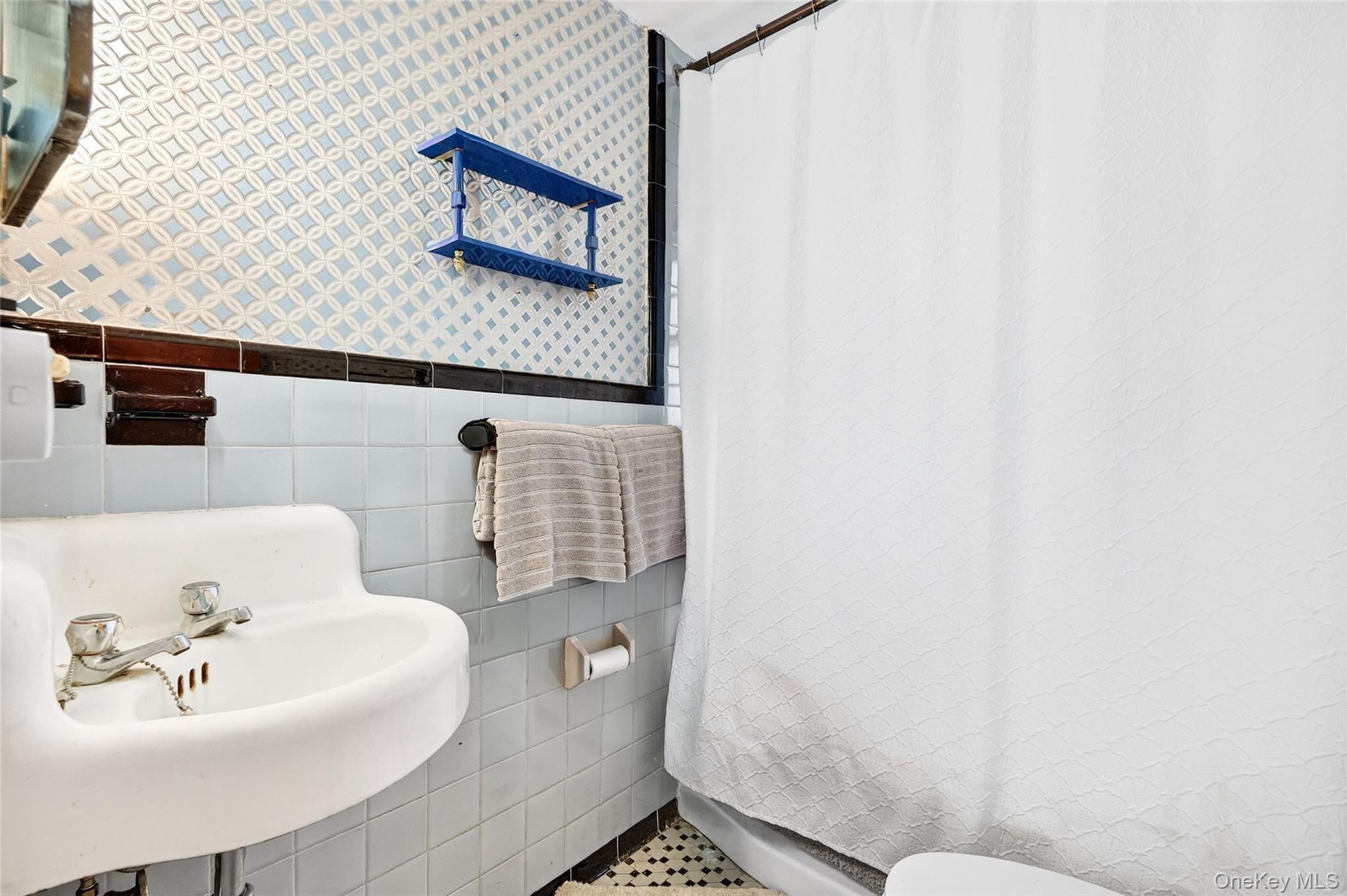 Single Family Raybrook  Westchester County, NY 10704, MLS-965647-22