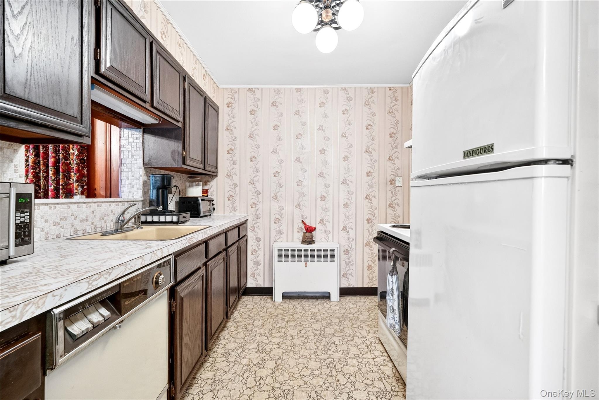 Single Family Raybrook  Westchester County, NY 10704, MLS-965647-9