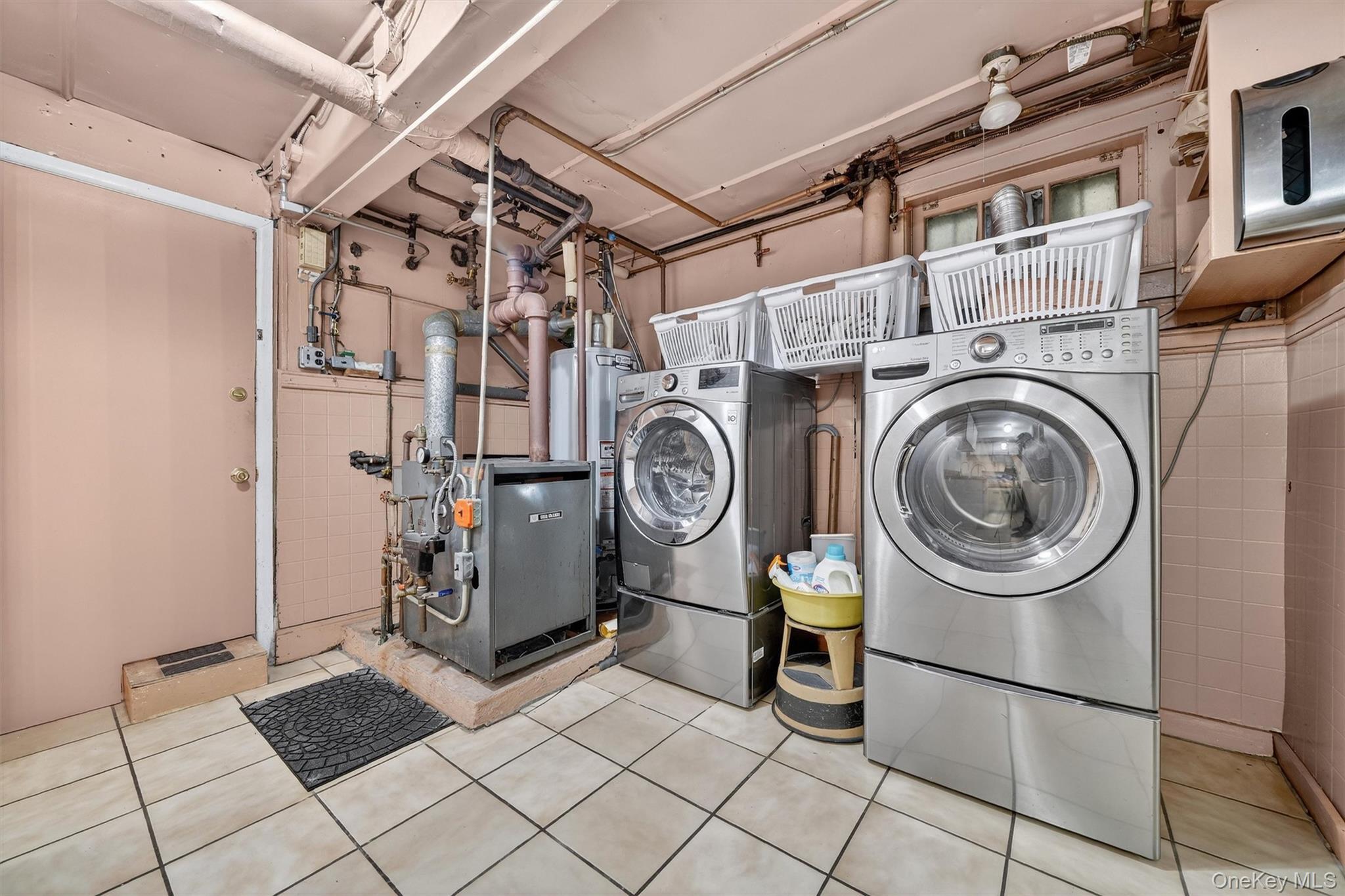 Single Family Matthews  Bronx, NY 10467, MLS-965657-30