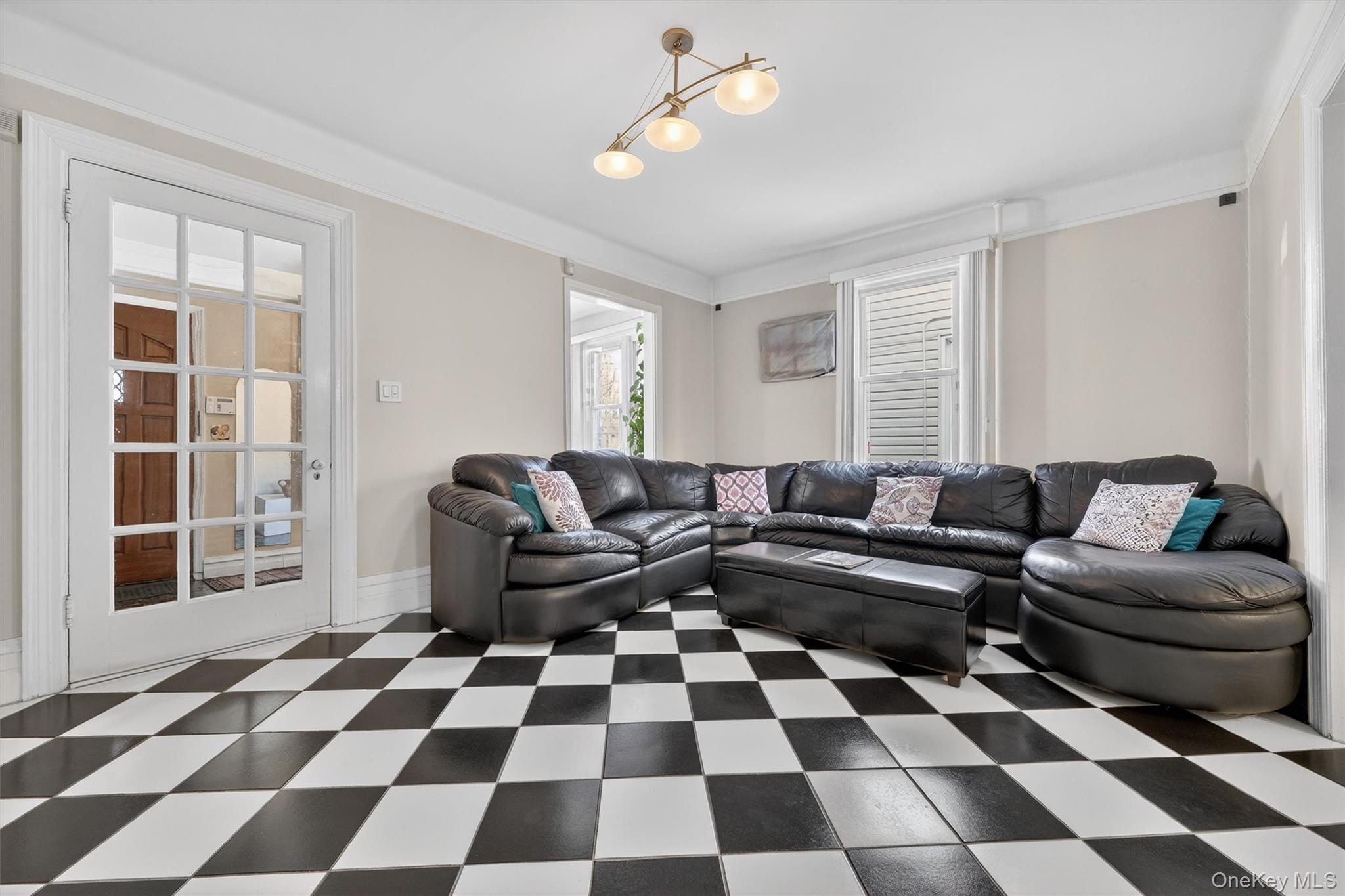 Single Family Matthews  Bronx, NY 10467, MLS-965657-7