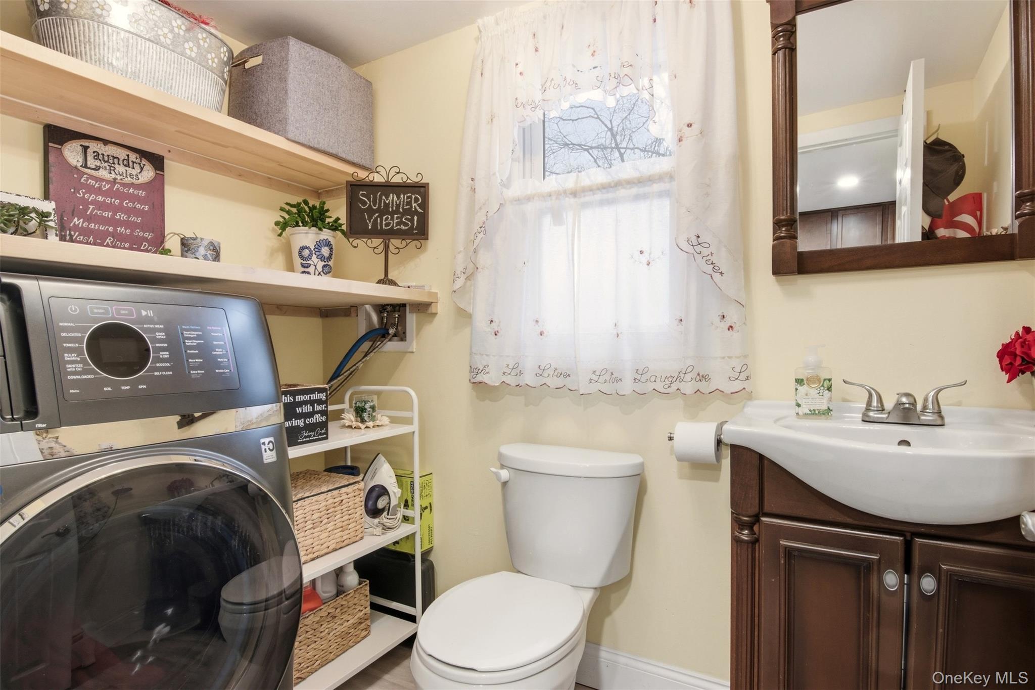 Single Family Lakeland  Suffolk County, NY 11738, MLS-965708-17