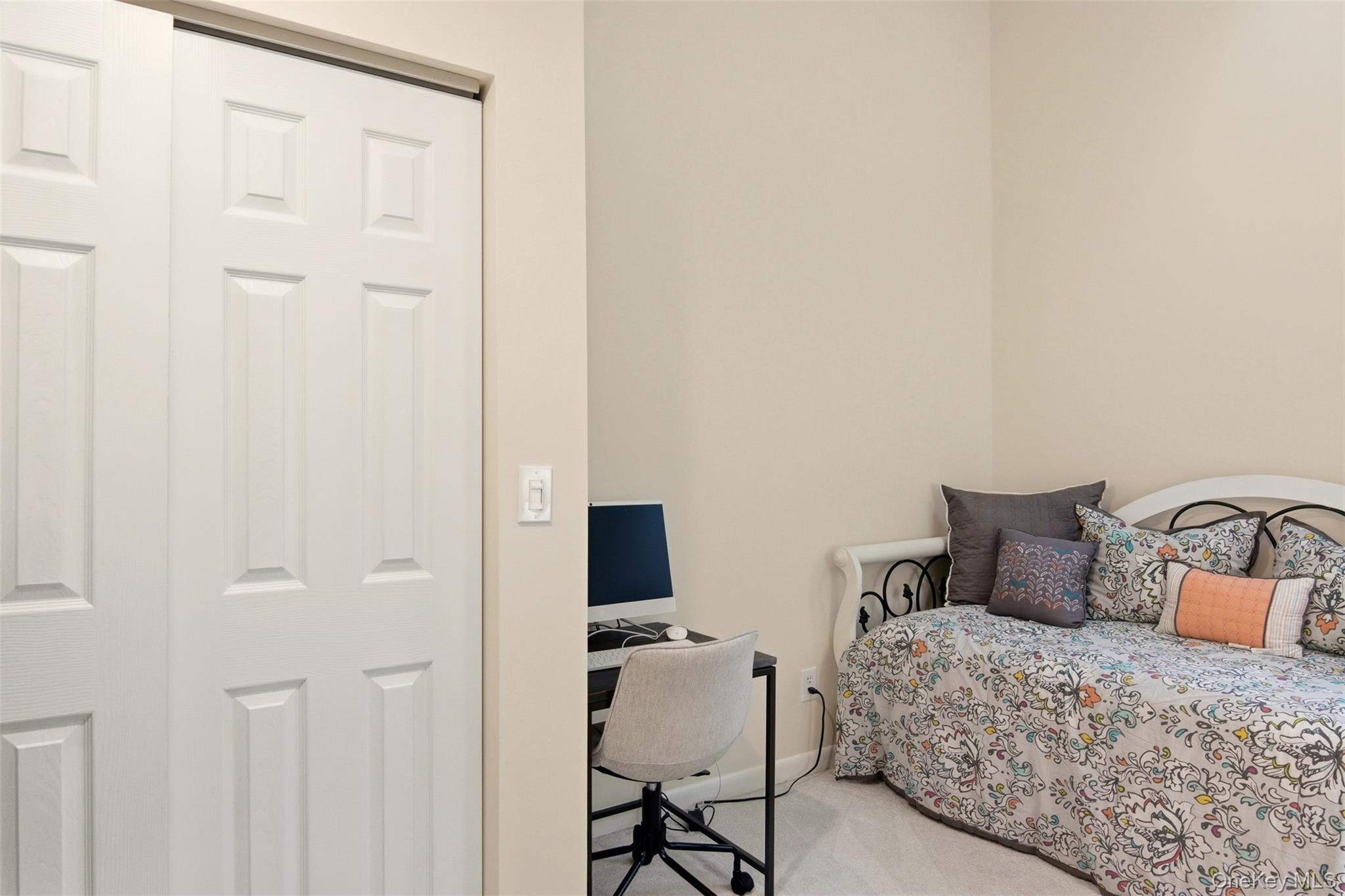 Single Family Lakeland  Suffolk County, NY 11738, MLS-965708-21