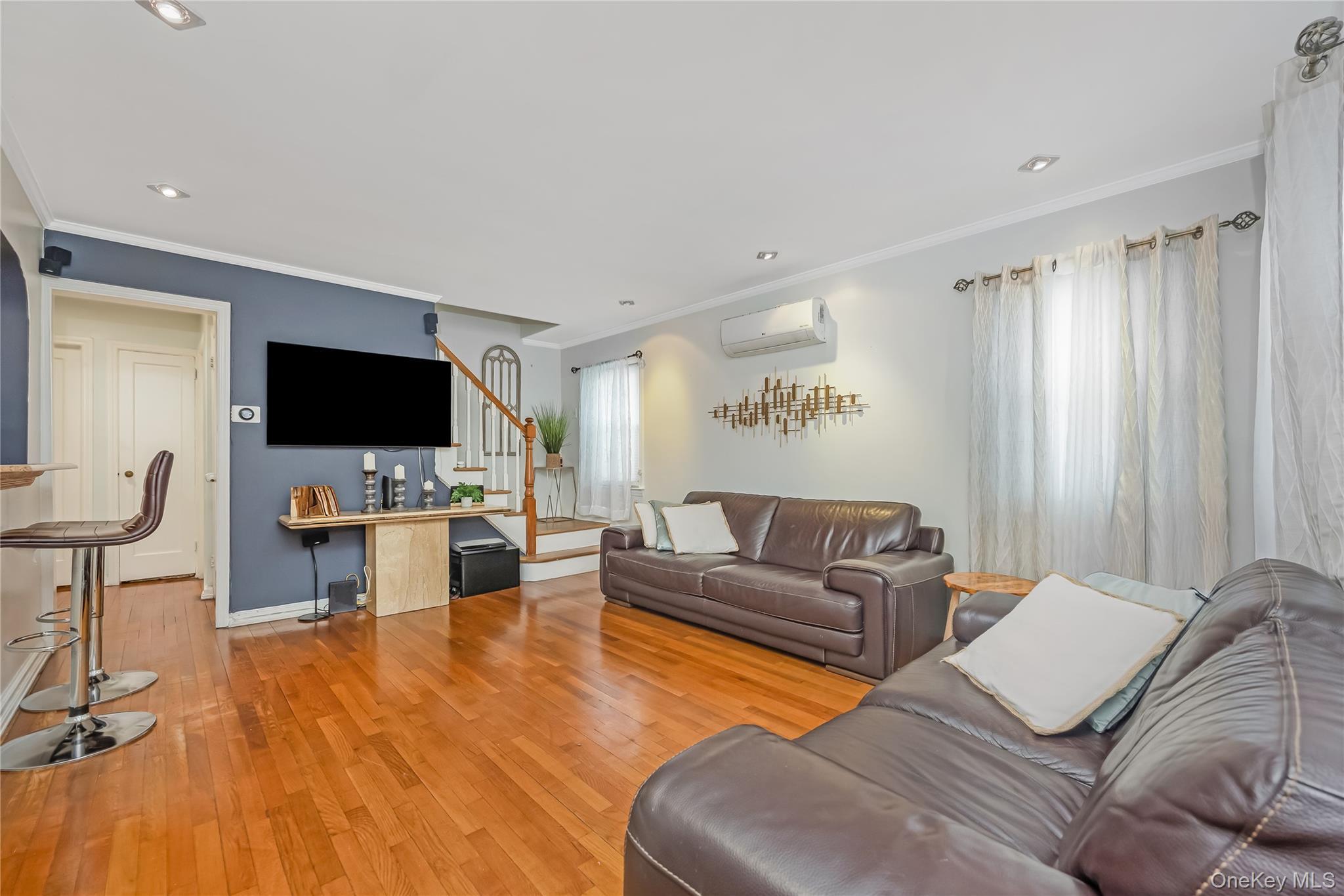 Single Family 166th  Queens, NY 11365, MLS-965732-3