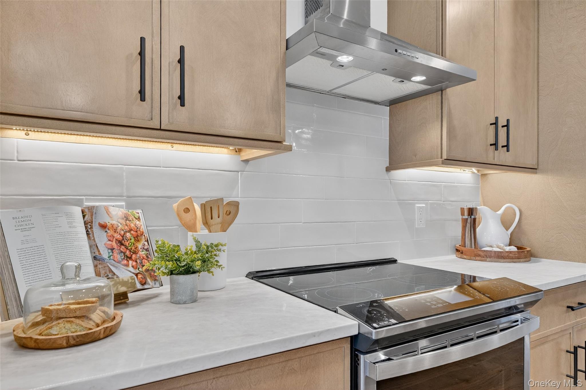 Condo Soundview  Westchester County, NY 10598, MLS-965745-6