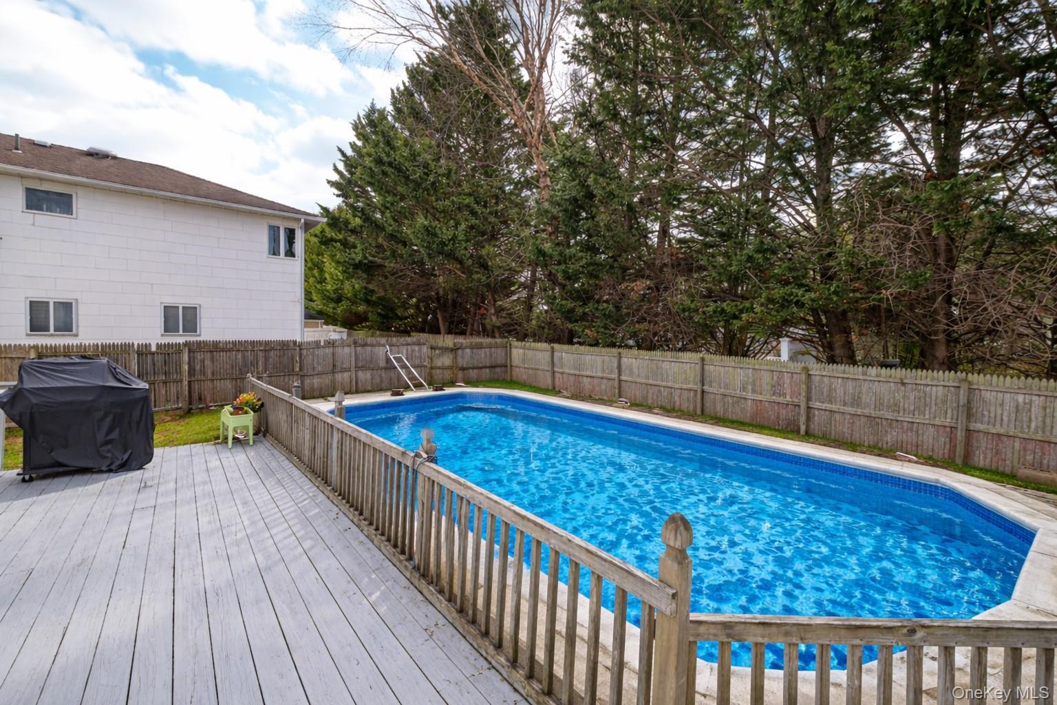 Single Family Willoughby  Suffolk County, NY 11795, MLS-965759-16