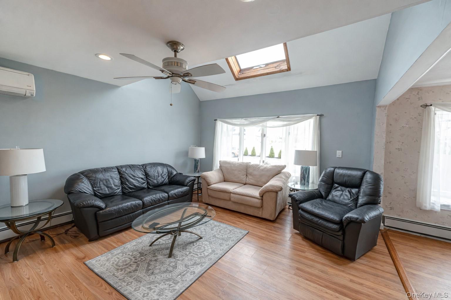 Single Family Willoughby  Suffolk County, NY 11795, MLS-965759-3