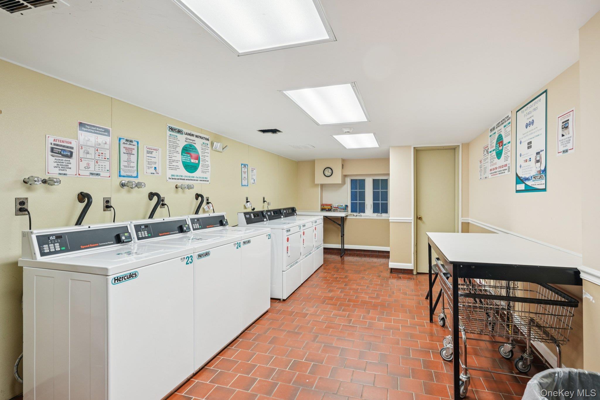 Coop Putnam Hill  Out Of Area, NY 06830, MLS-965760-17