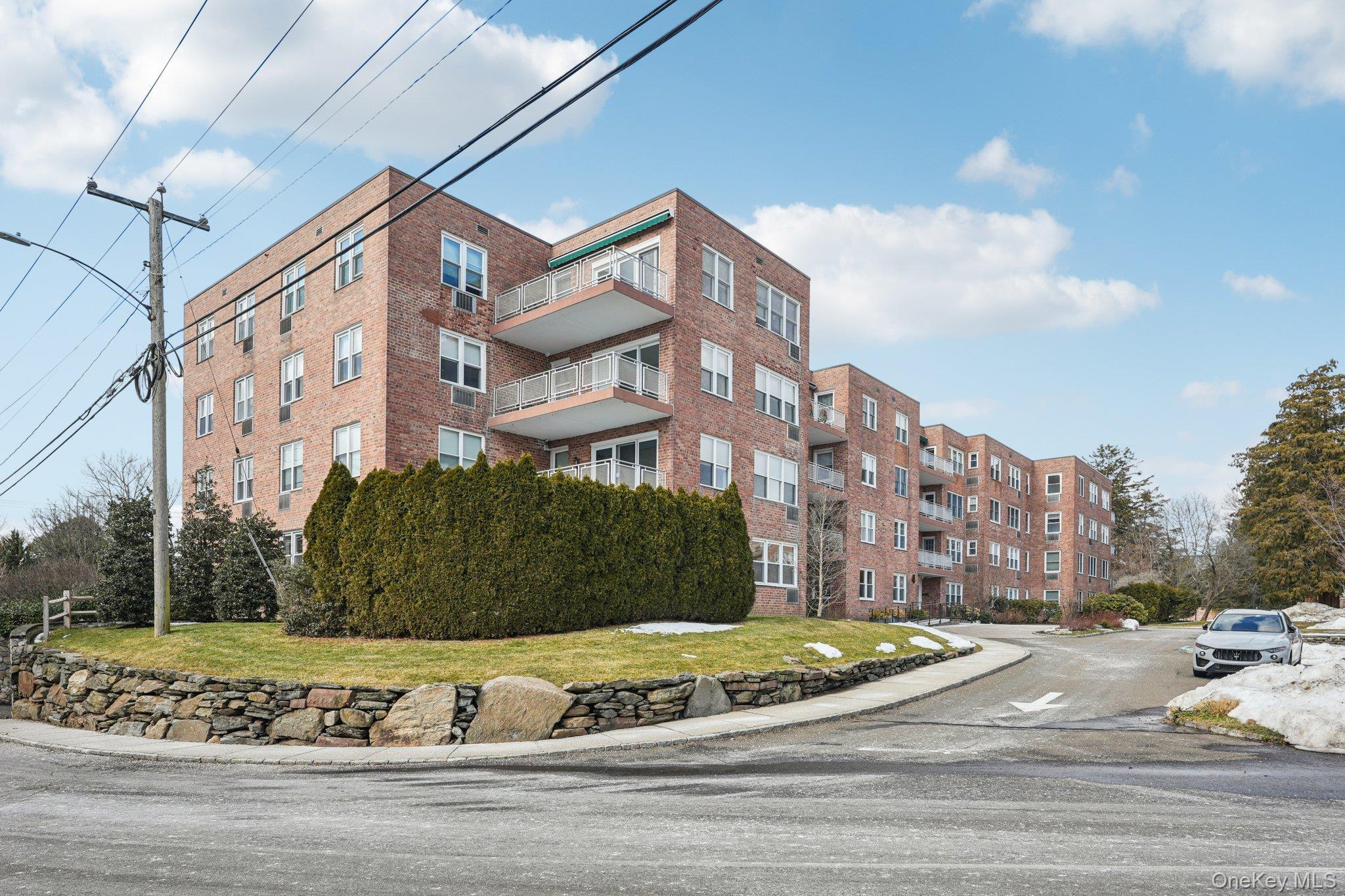 Coop Putnam Hill  Out Of Area, NY 06830, MLS-965760-20