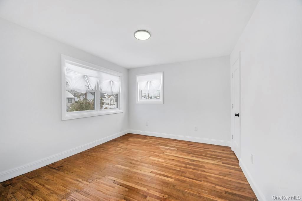 Single Family Silverpine Suffolk County, NY 11701, MLS-965764-10