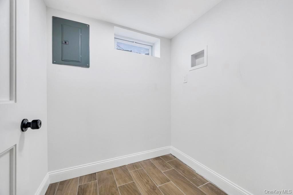 Single Family Silverpine Suffolk County, NY 11701, MLS-965764-16