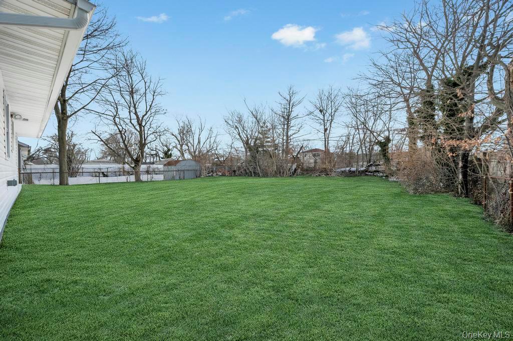 Single Family Silverpine  Suffolk County, NY 11701, MLS-965764-18