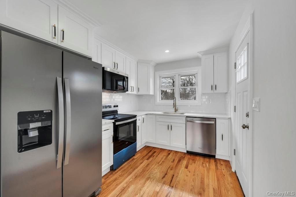 Single Family Silverpine Suffolk County, NY 11701, MLS-965764-2