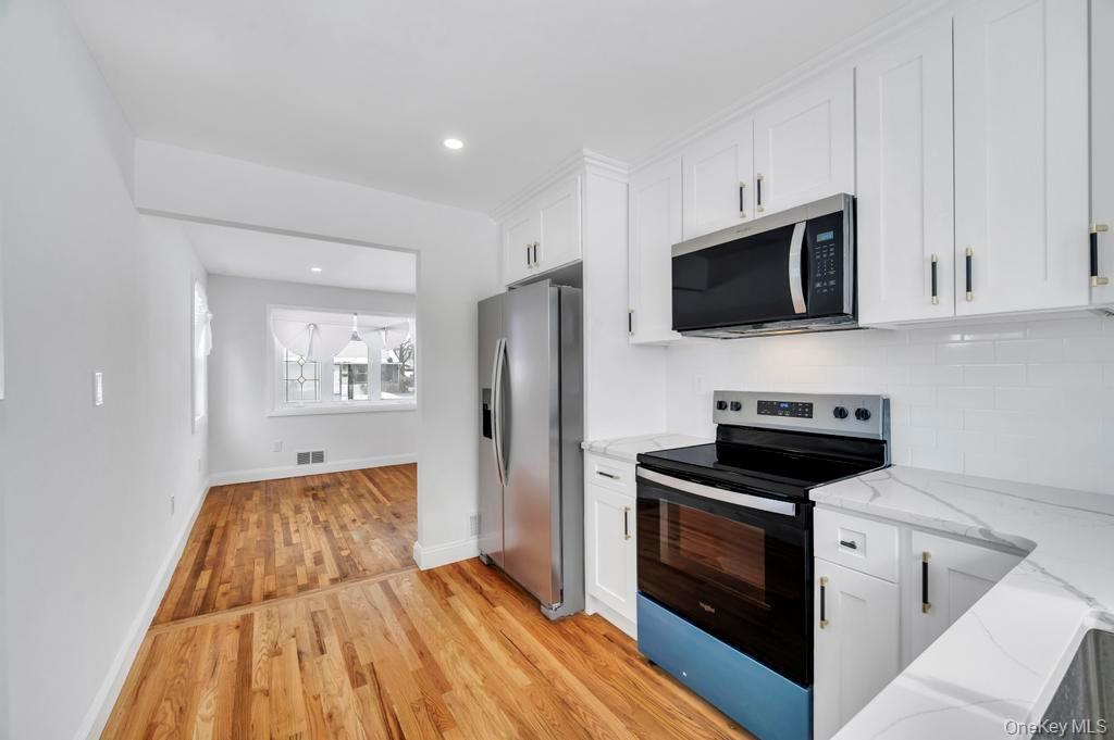 Single Family Silverpine Suffolk County, NY 11701, MLS-965764-3