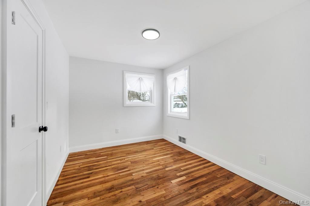 Single Family Silverpine Suffolk County, NY 11701, MLS-965764-8