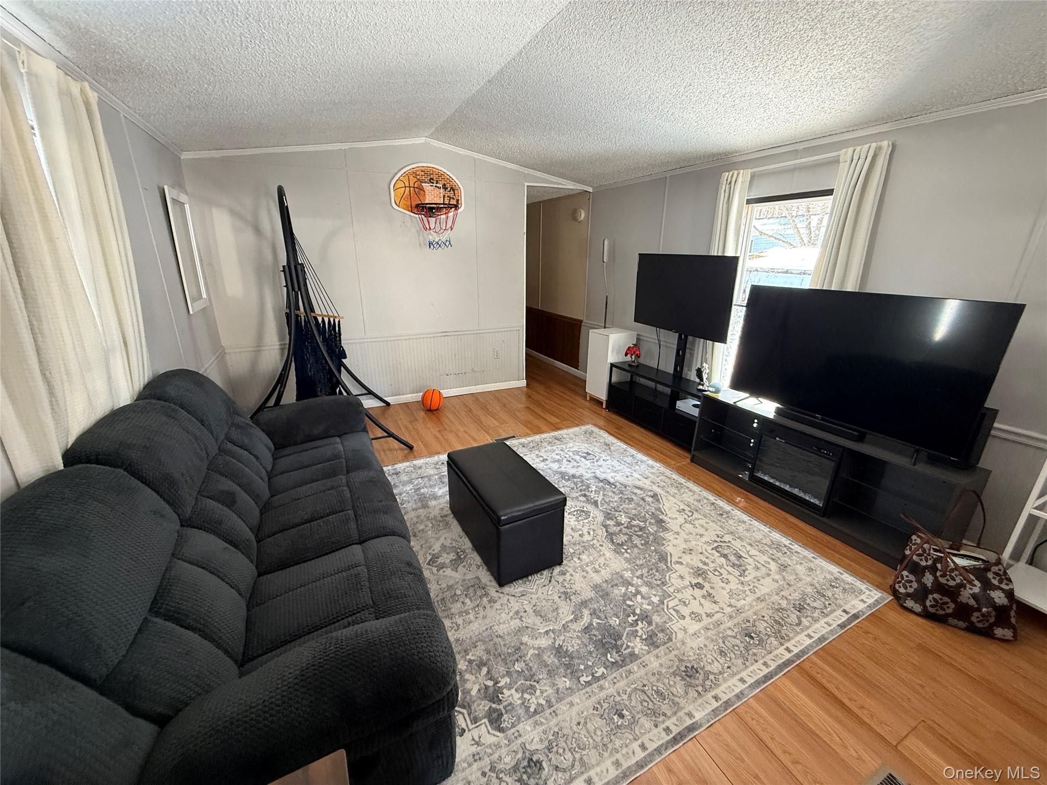 Single Family Ellen (aka Forest Park)  Ulster County, NY 12589, MLS-965786-10