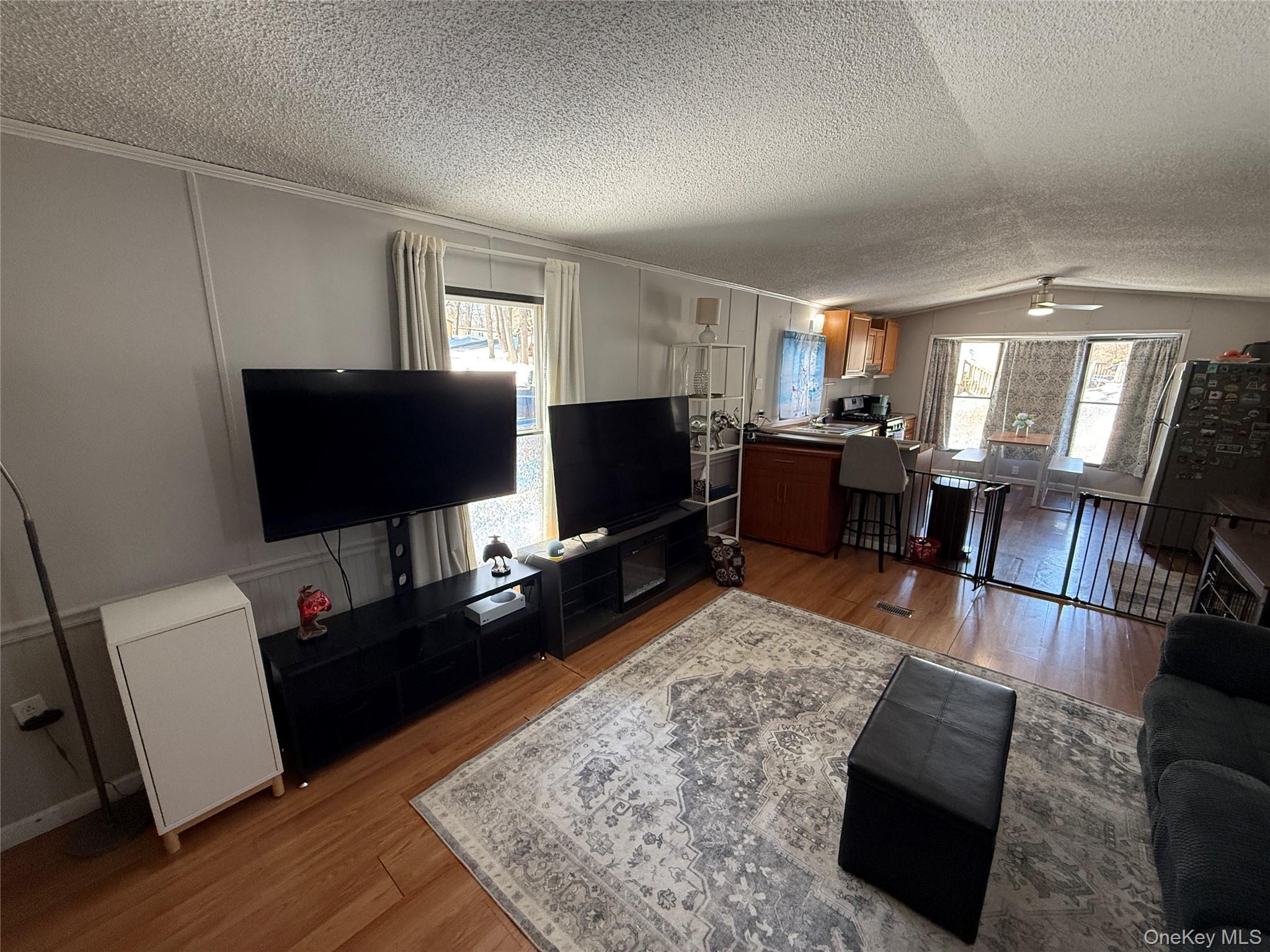 Single Family Ellen (aka Forest Park)  Ulster County, NY 12589, MLS-965786-11