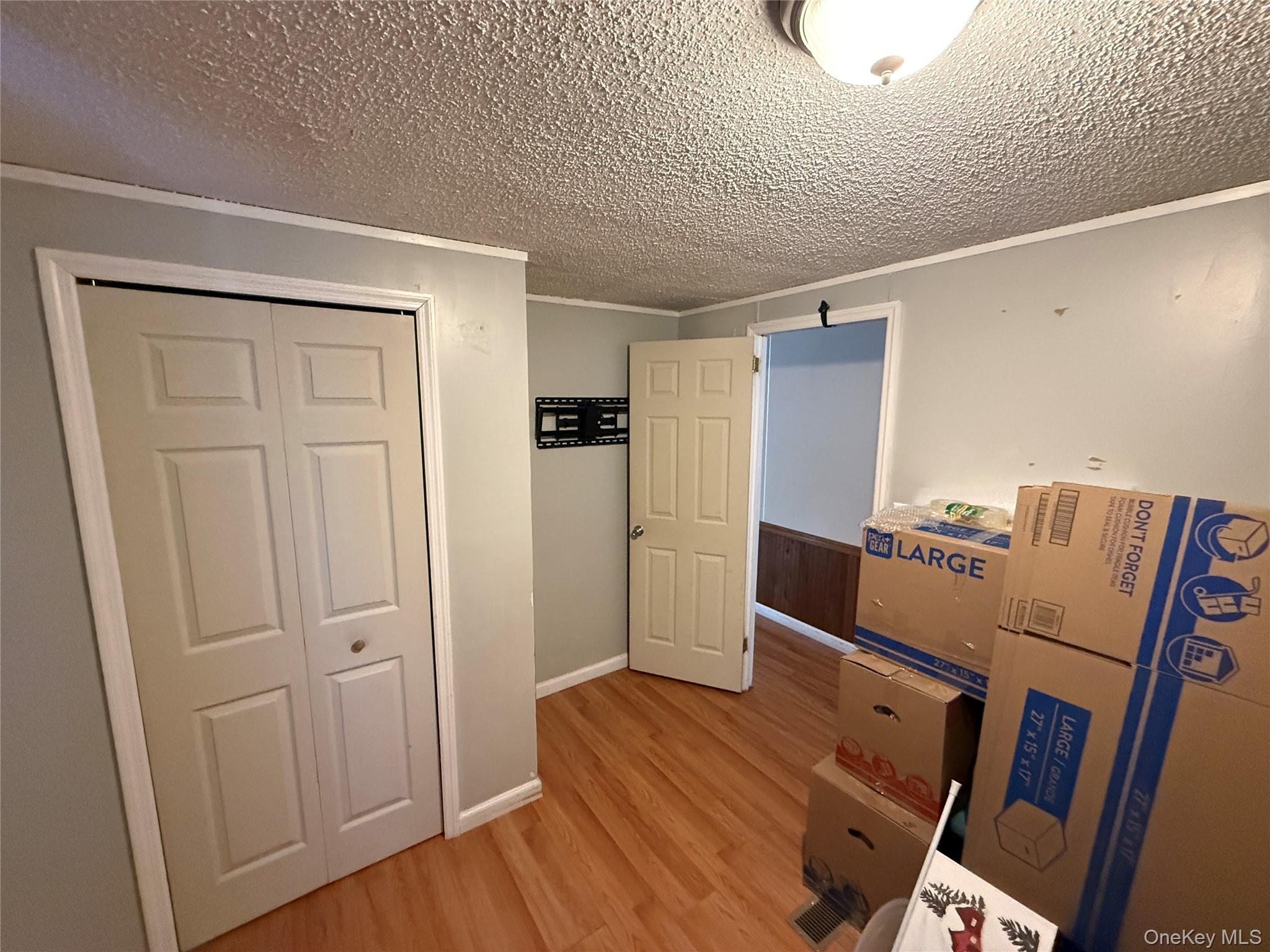 Single Family Ellen (aka Forest Park)  Ulster County, NY 12589, MLS-965786-14