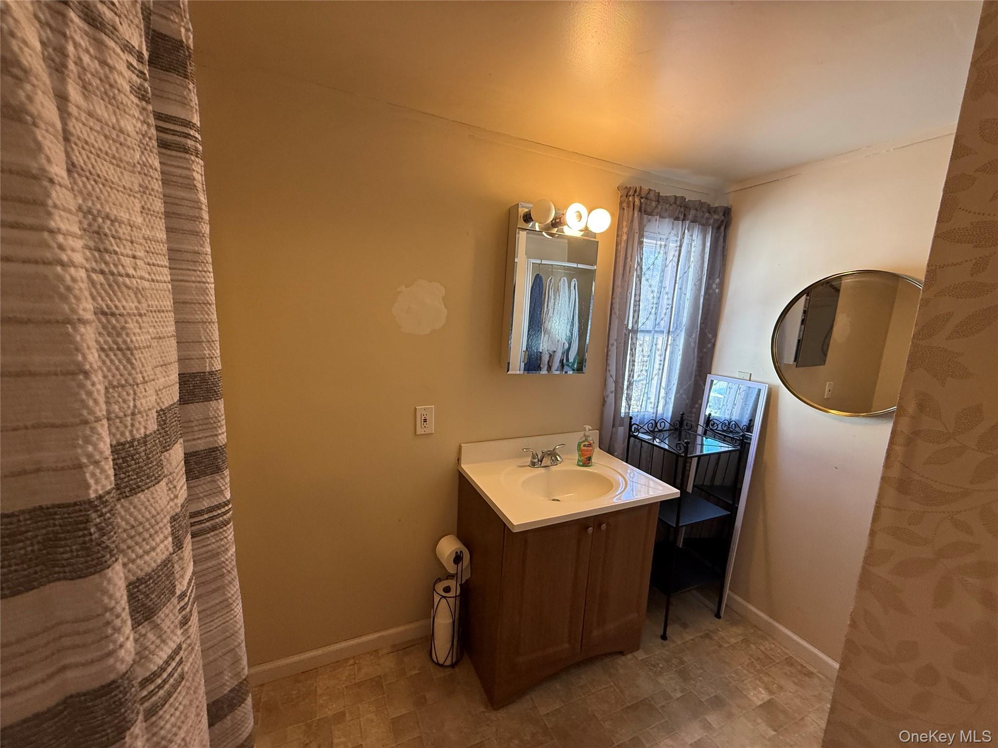 Single Family Ellen (aka Forest Park)  Ulster County, NY 12589, MLS-965786-16