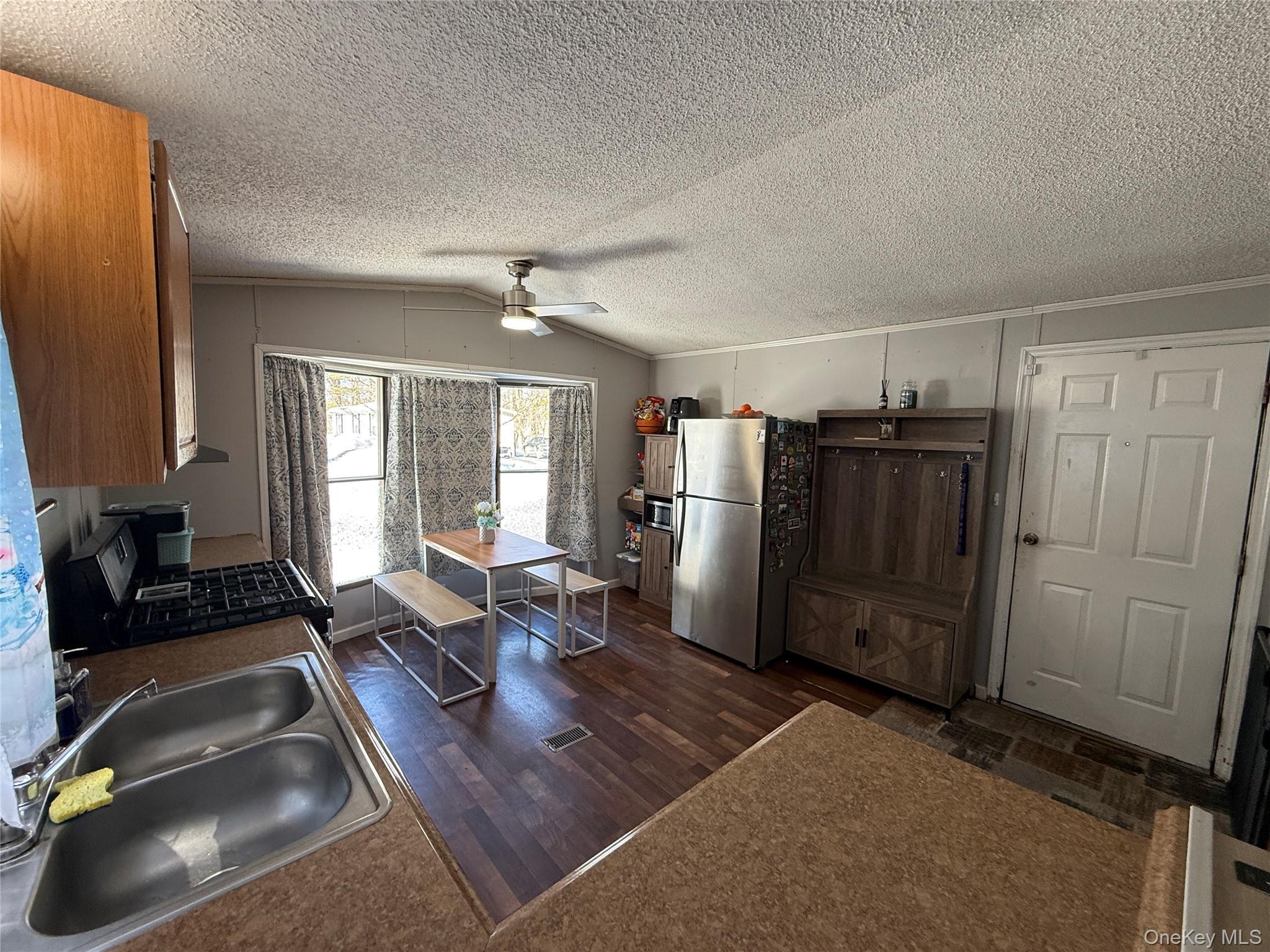 Single Family Ellen (aka Forest Park)  Ulster County, NY 12589, MLS-965786-8