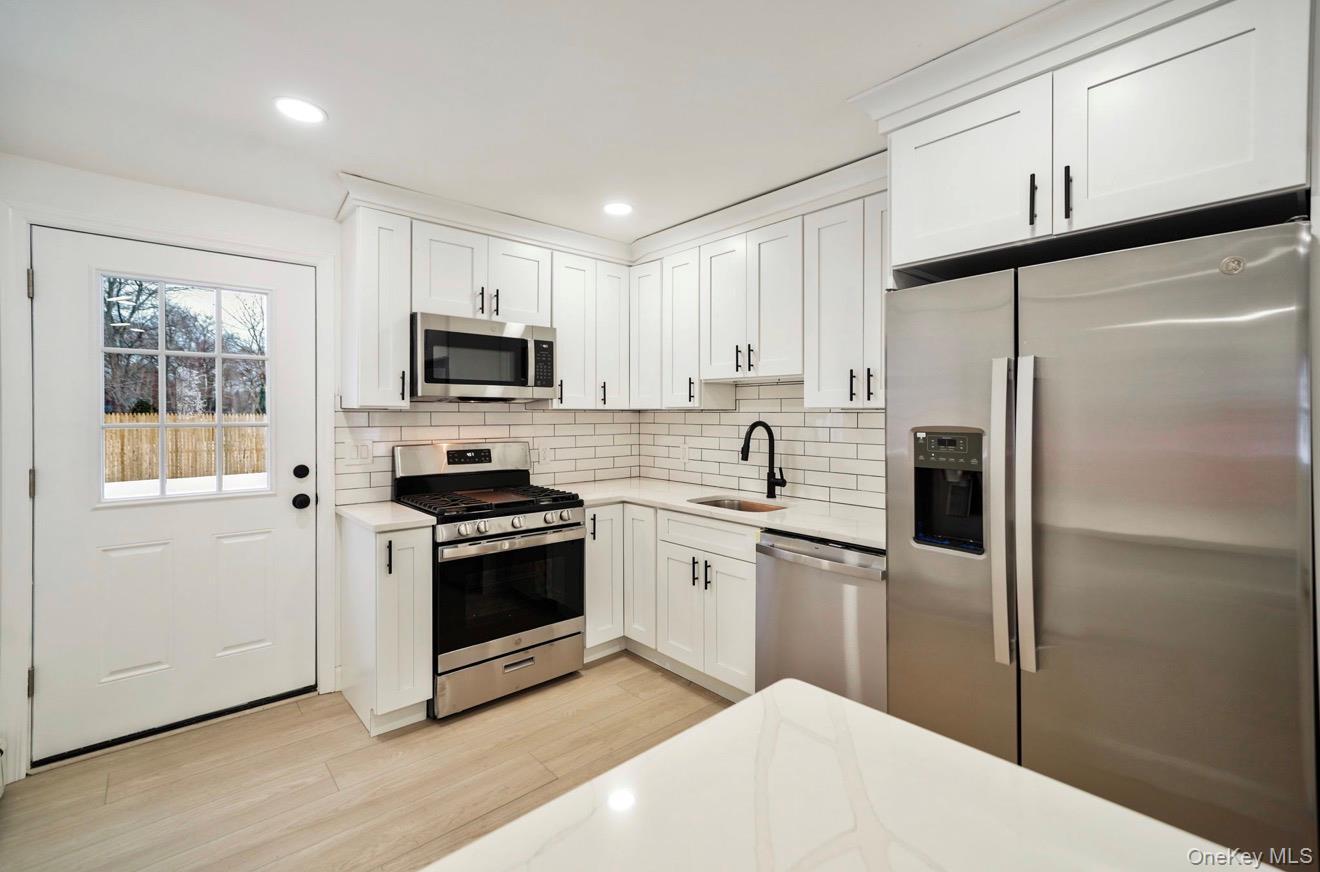 Single Family Linda  Suffolk County, NY 11722, MLS-965797-7