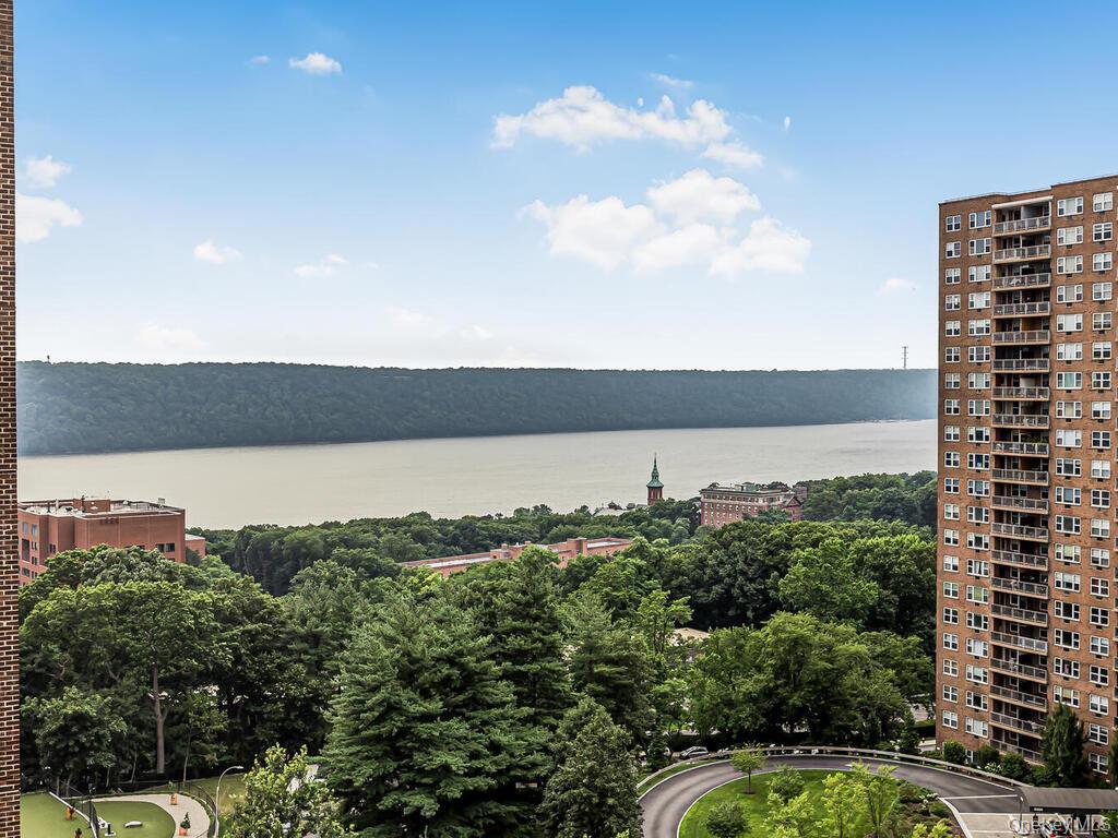 Coop Arlington  Bronx, NY 10471, MLS-965814-17