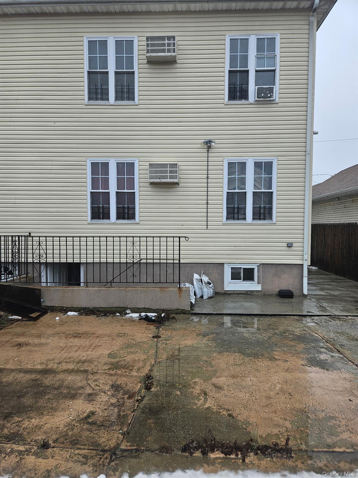 Single Family Beach 44th  Queens, NY 11691, MLS-965820-34