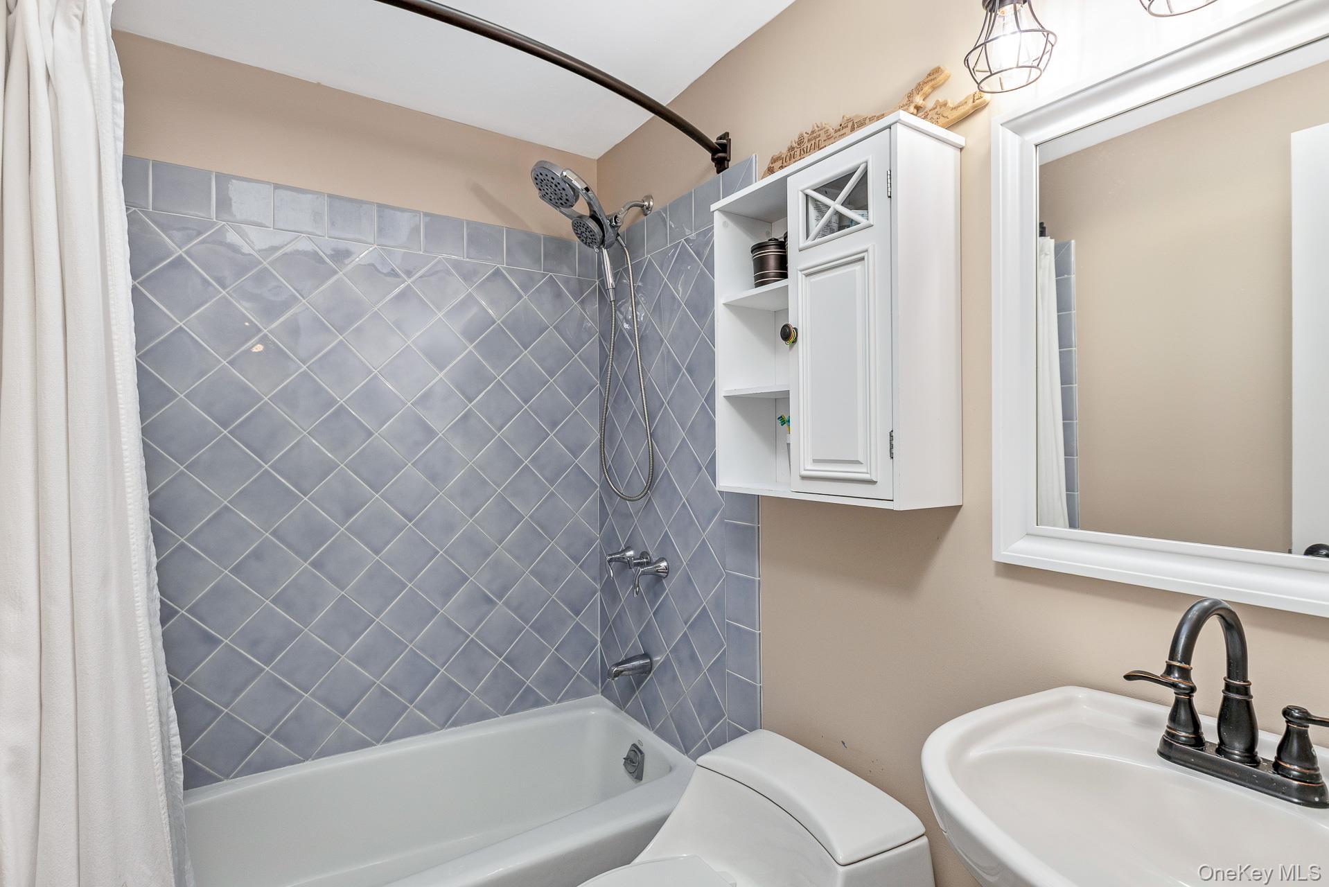 Single Family Longleaf Suffolk County, NY 11763, MLS-965823-18