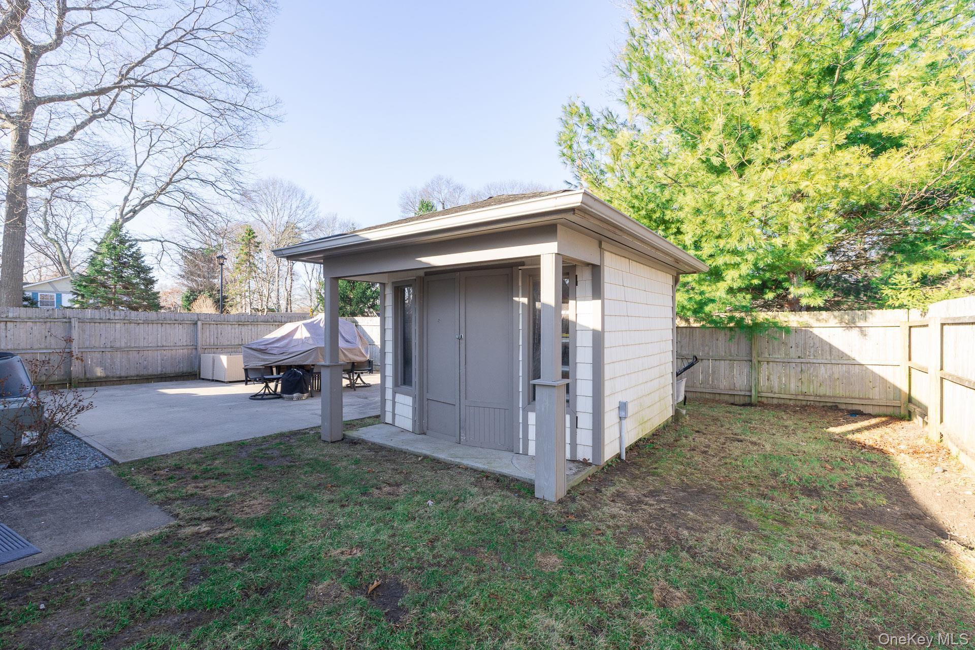 Single Family Longleaf Suffolk County, NY 11763, MLS-965823-22