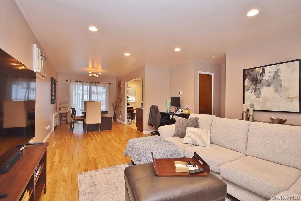 Single Family Parkview  Westchester County, NY 10710, MLS-965862-3