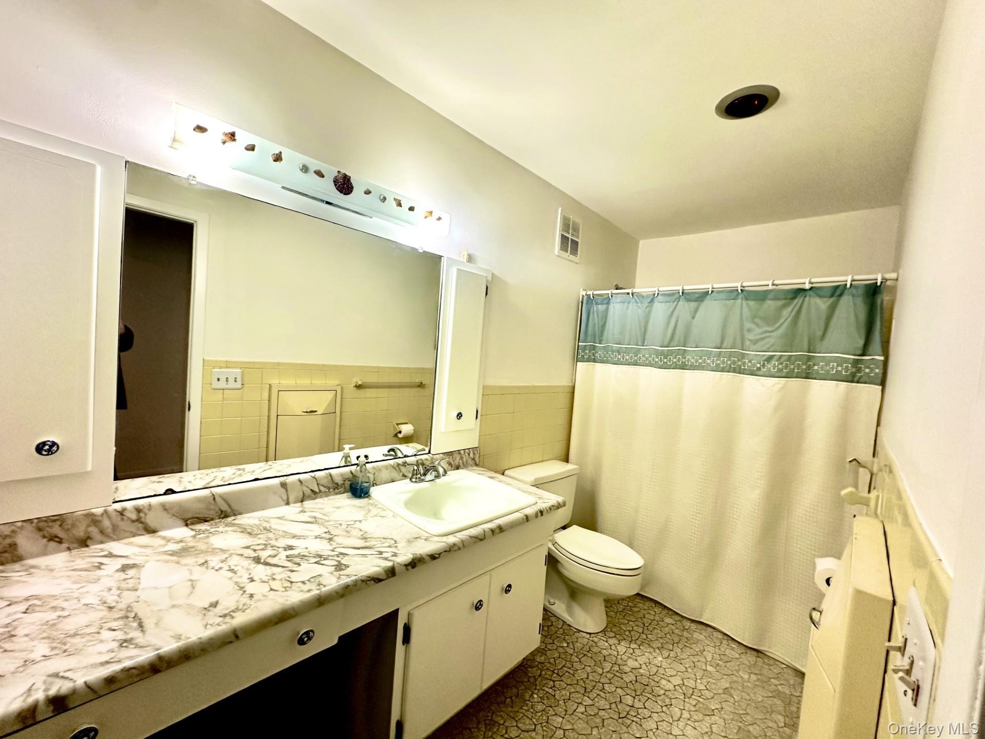 Coop Crompond  Westchester County, NY 10566, MLS-965867-8