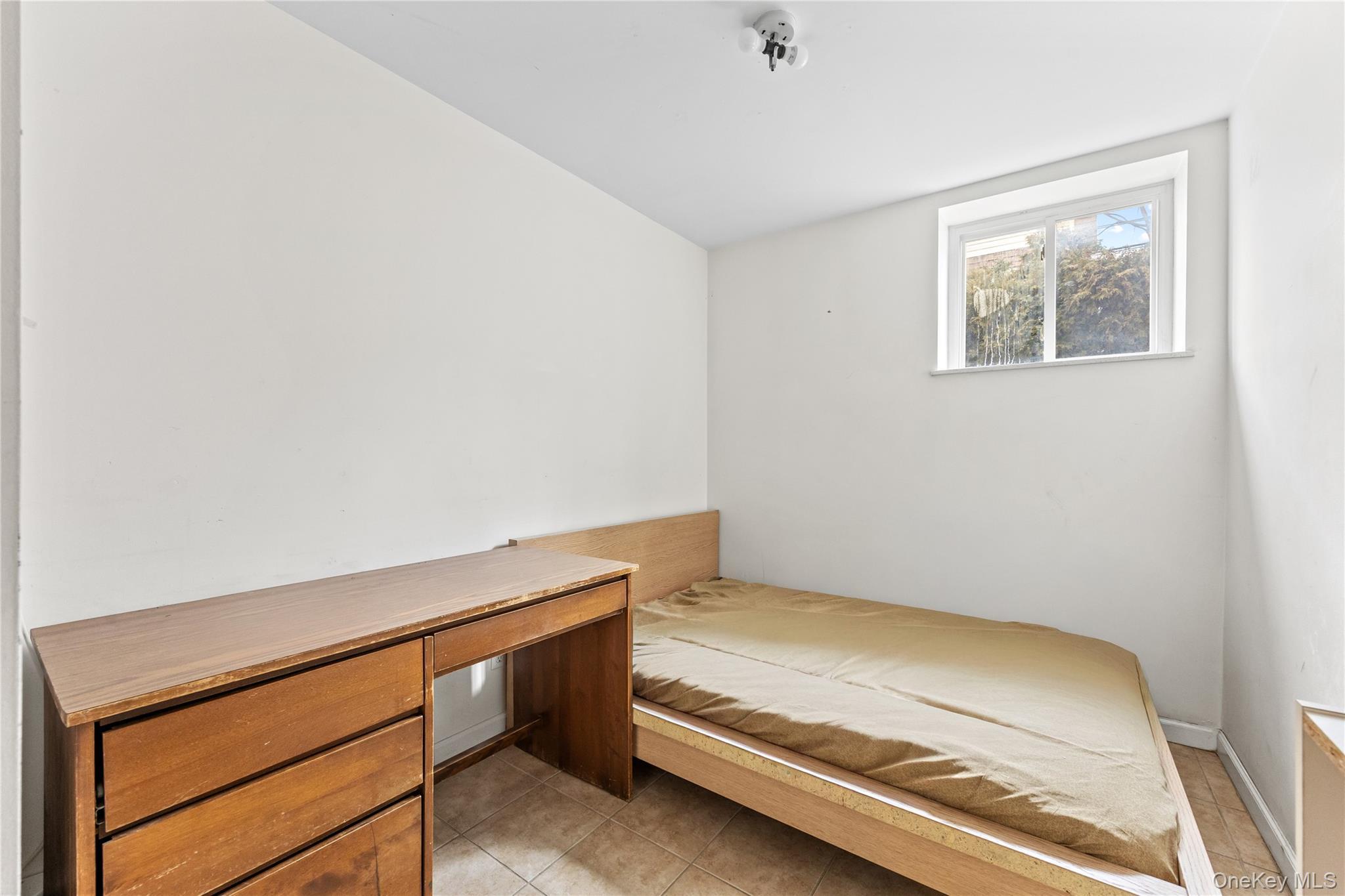 Single Family 37th  Queens, NY 11105, MLS-965874-19