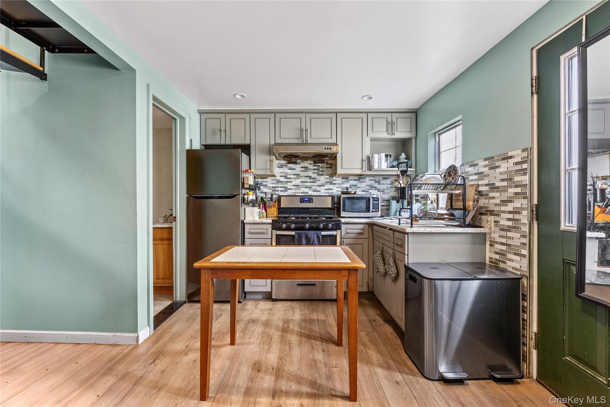 Single Family 37th  Queens, NY 11105, MLS-965874-25