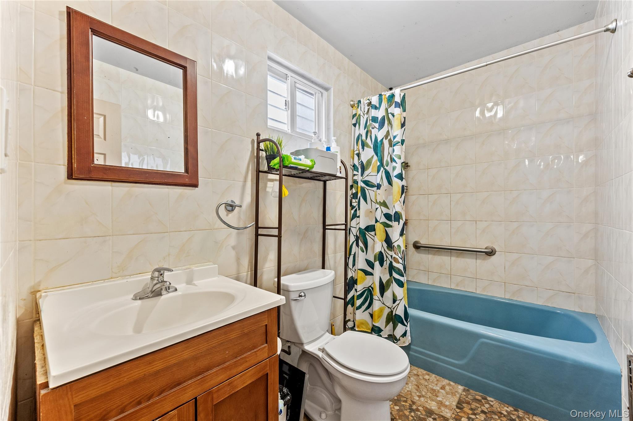 Single Family 37th  Queens, NY 11105, MLS-965874-7