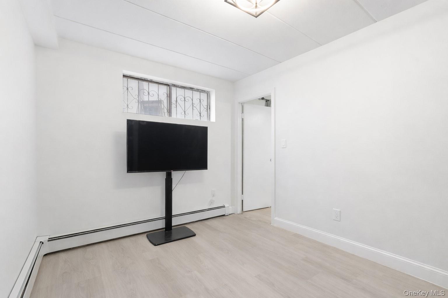 Single Family Home  Bronx, NY 10459, MLS-965878-17