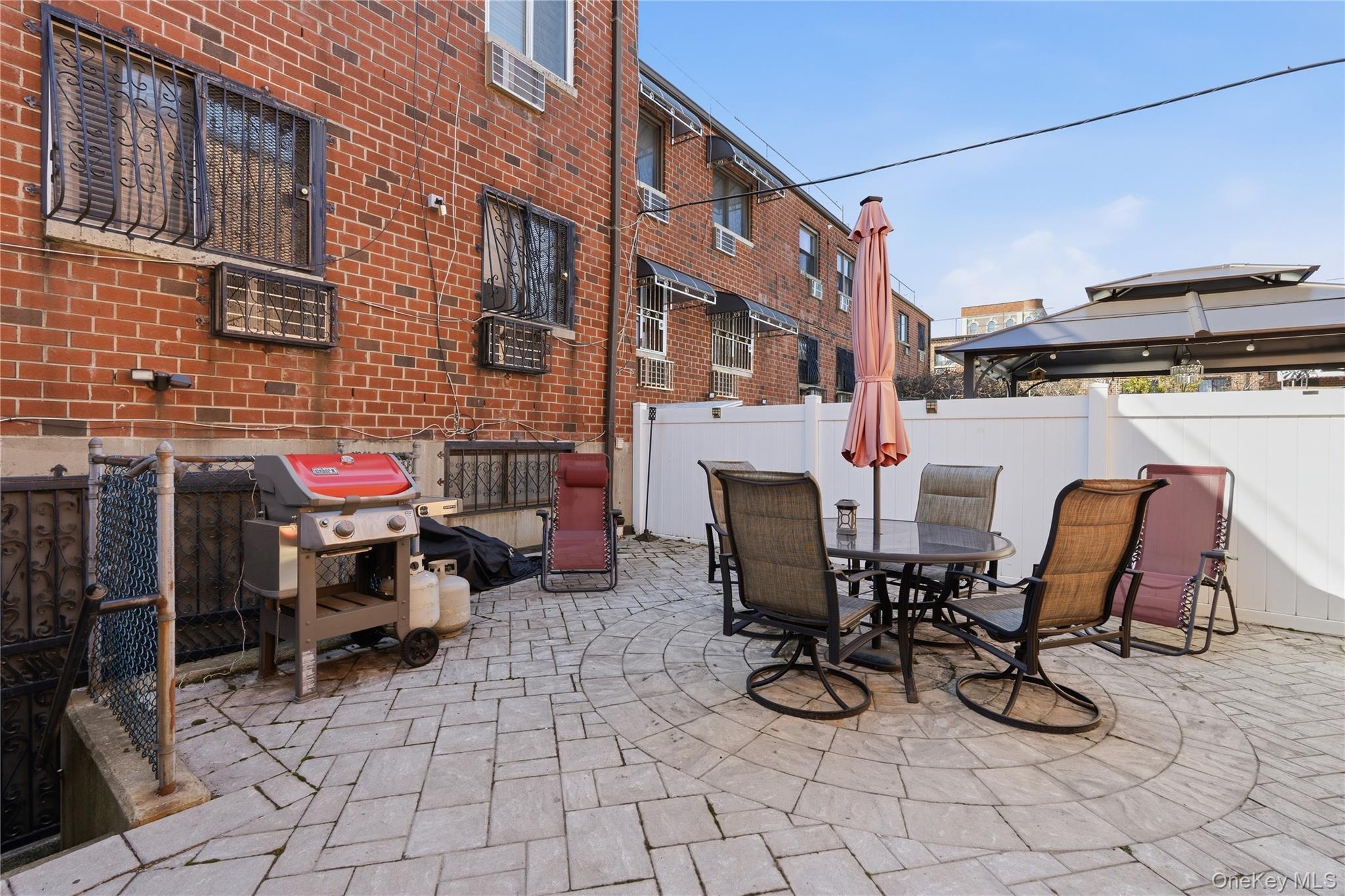 Single Family Home  Bronx, NY 10459, MLS-965878-18