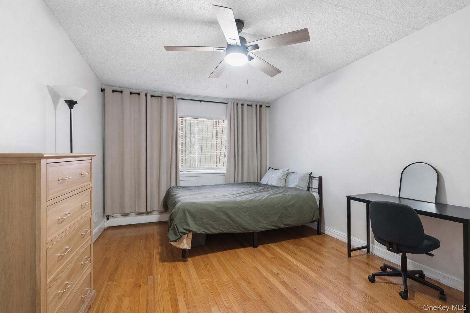 Single Family Home  Bronx, NY 10459, MLS-965878-26