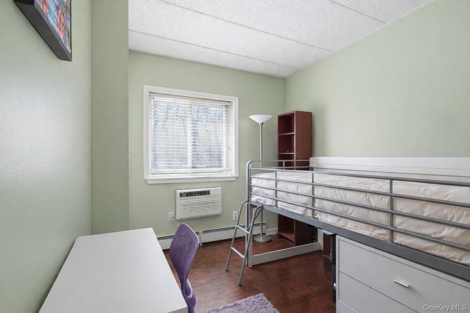 Single Family Home  Bronx, NY 10459, MLS-965878-35