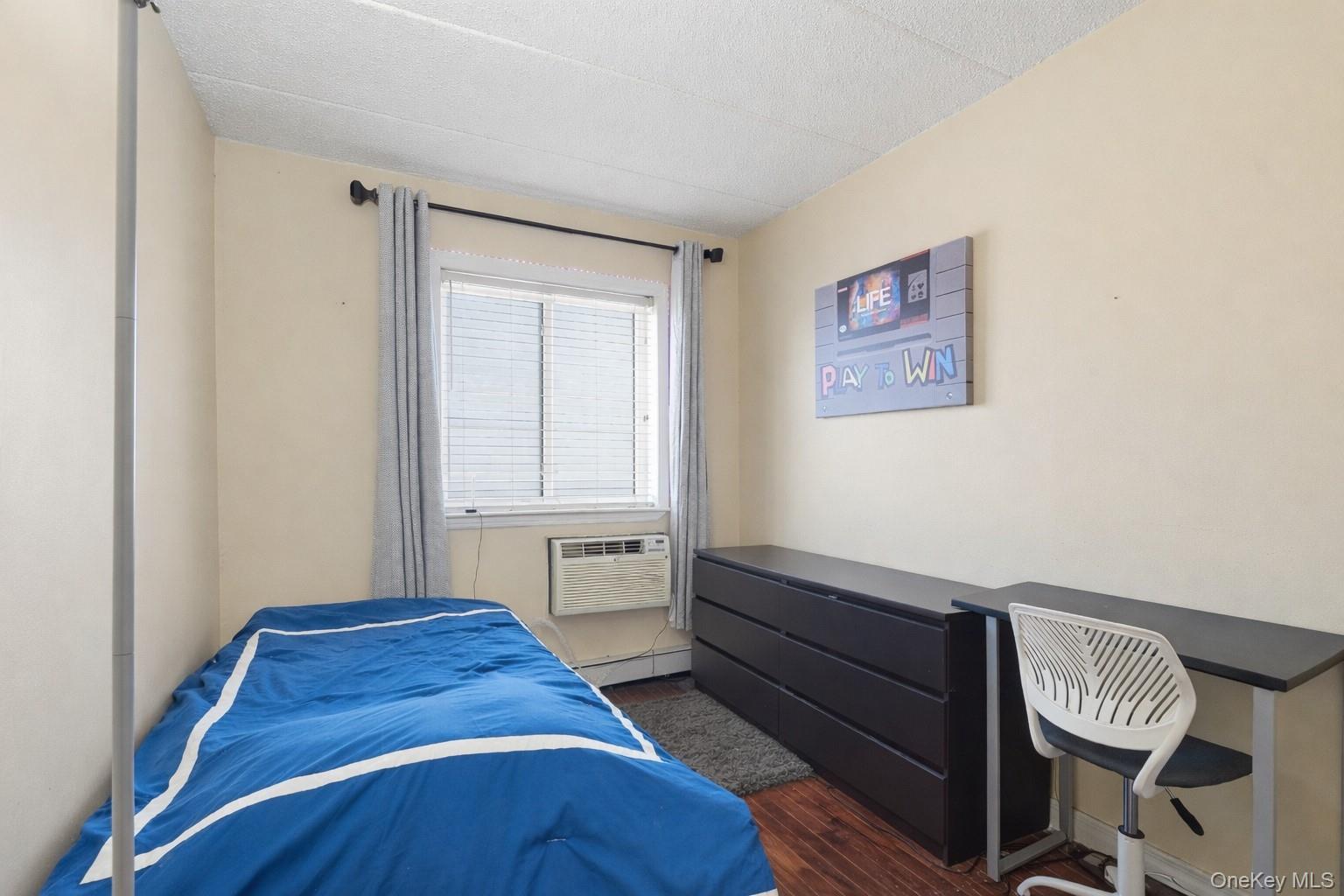 Single Family Home  Bronx, NY 10459, MLS-965878-42