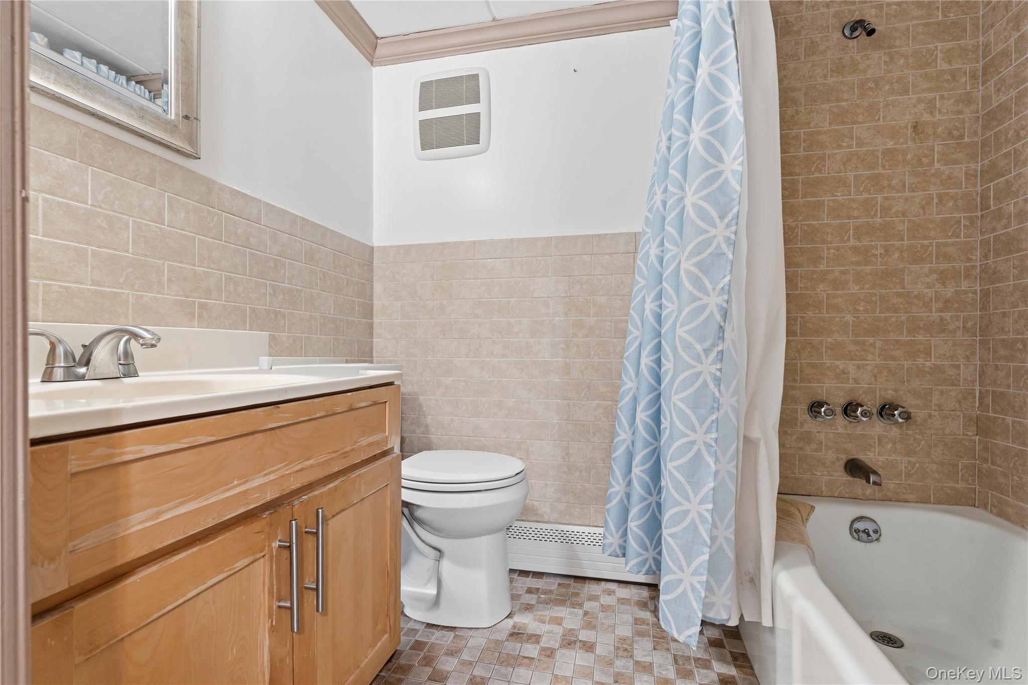 Single Family Home  Bronx, NY 10459, MLS-965878-8