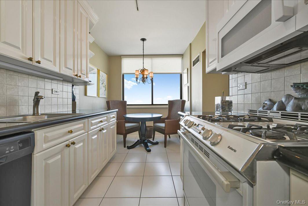 Coop Grand Central  Queens, NY 11005, MLS-965926-15