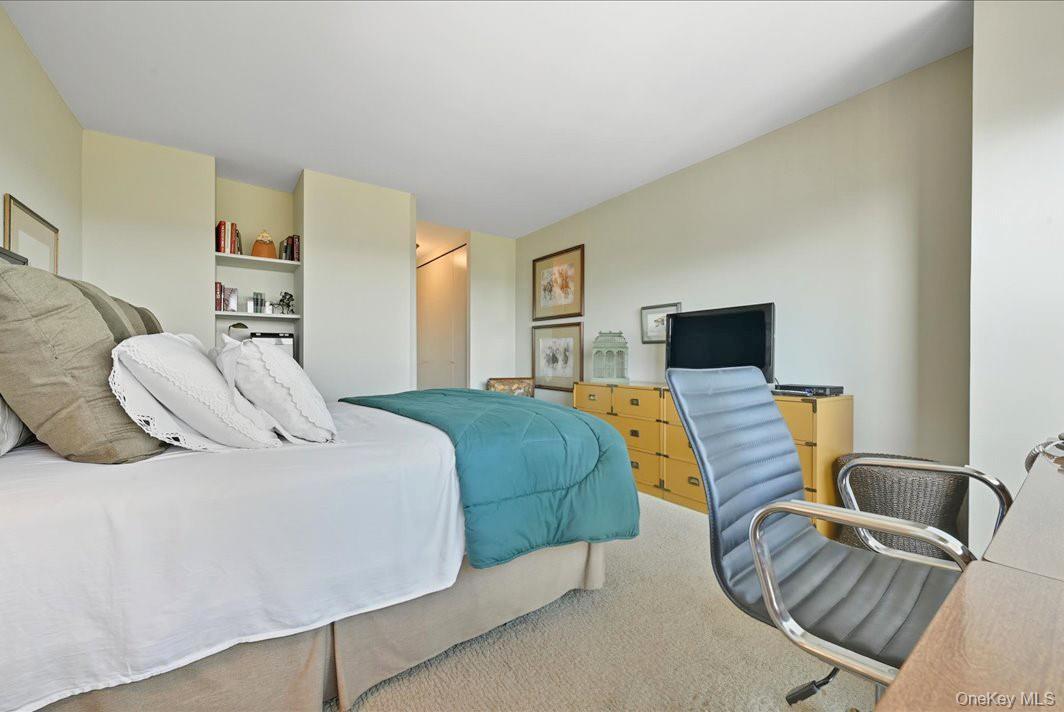 Coop Grand Central  Queens, NY 11005, MLS-965926-22