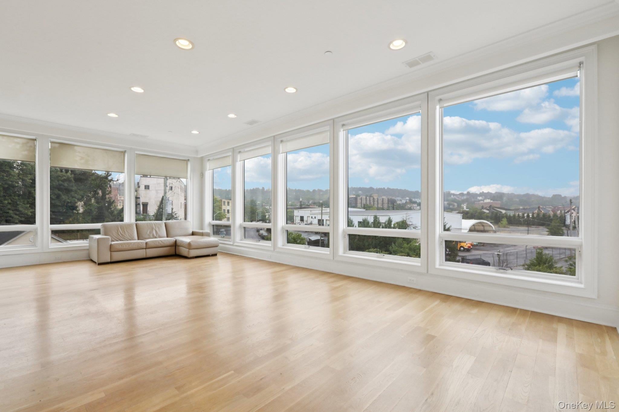 Condo River  Westchester County, NY 10591, MLS-965938-11