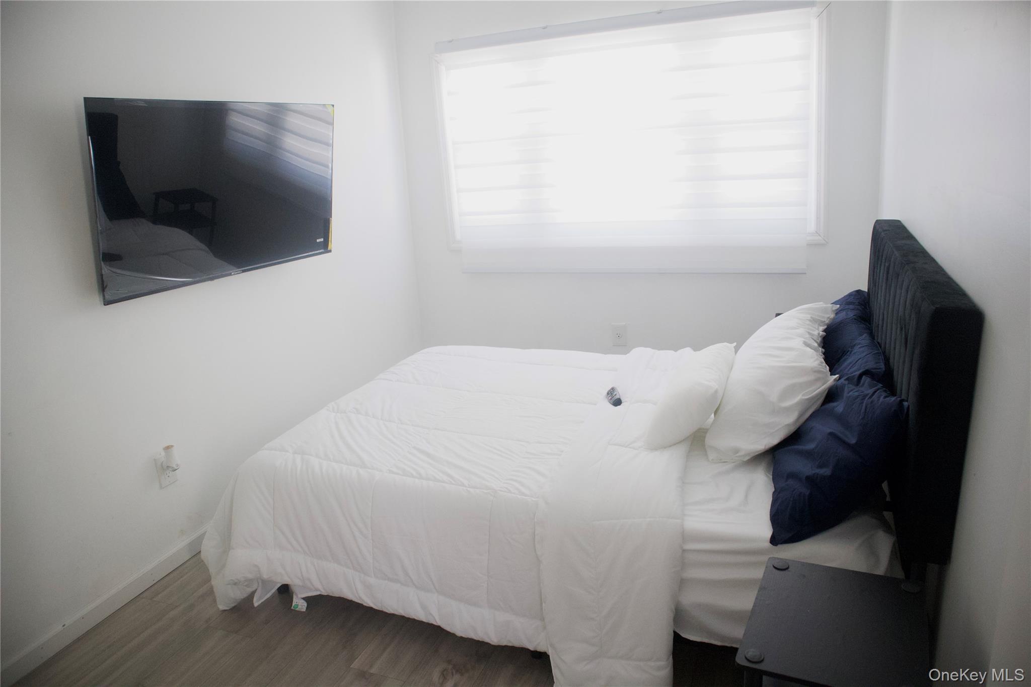 Single Family 223rd  Queens, NY 11413, MLS-965947-5